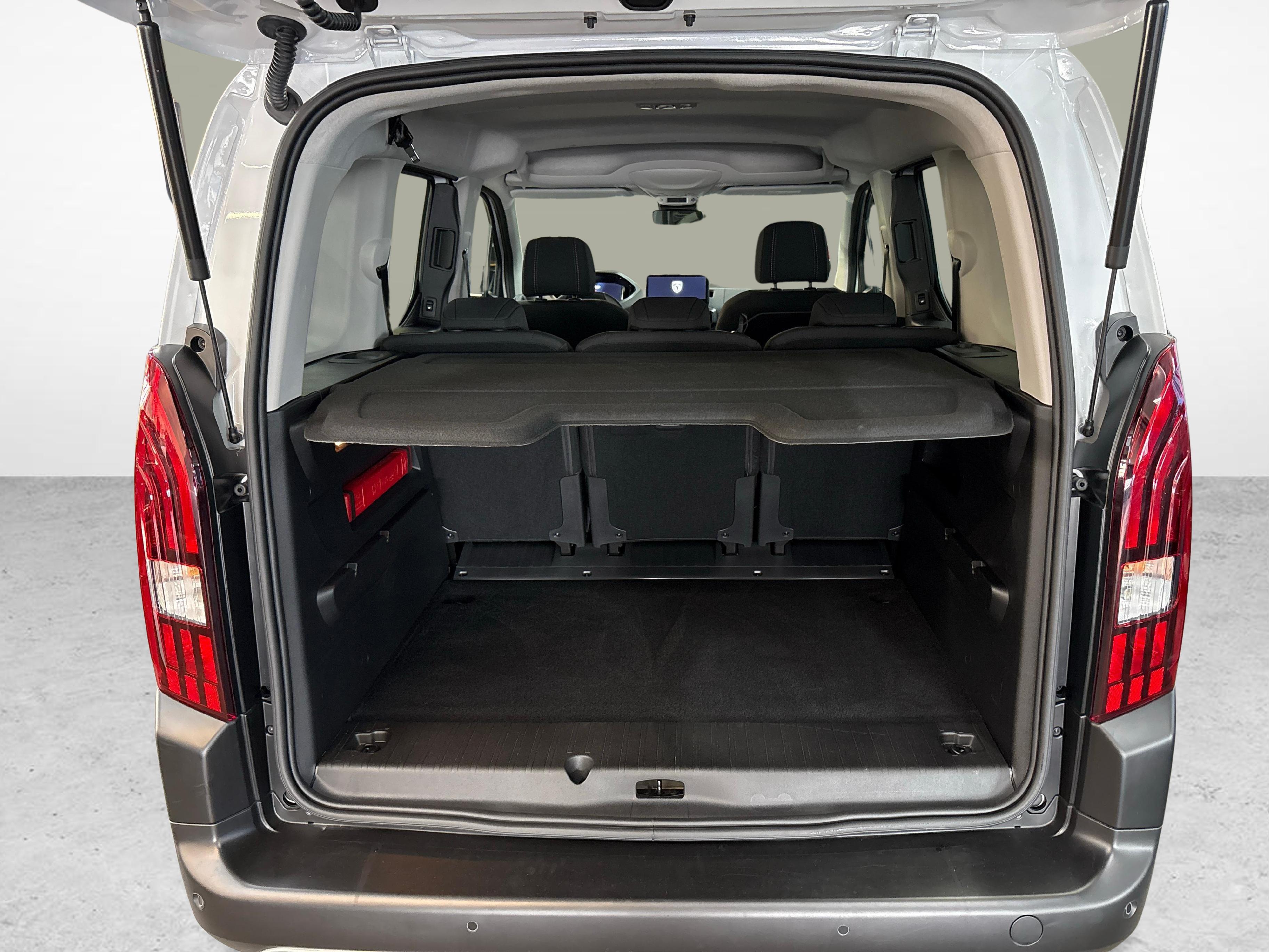 Peugeot Rifter 1.5 BlueHDi 130 GT_12