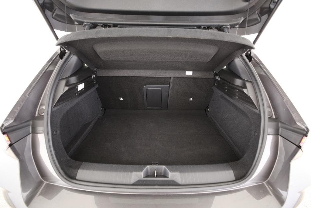 Opel Astra 1.6 T PHEV 180 Swiss Plus_11