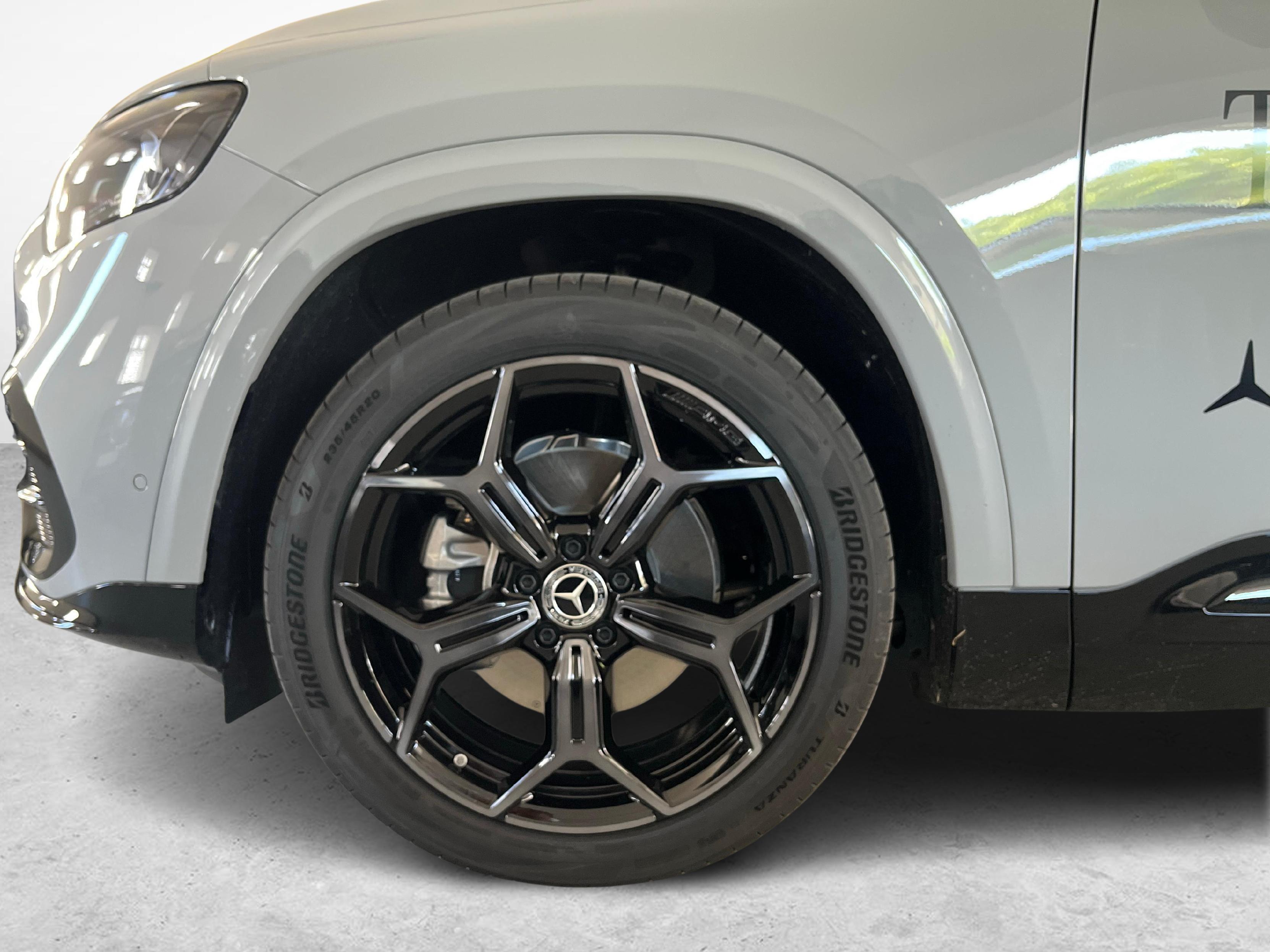 MERCEDES-BENZ GLB 220 4MATIC AMG Line_13