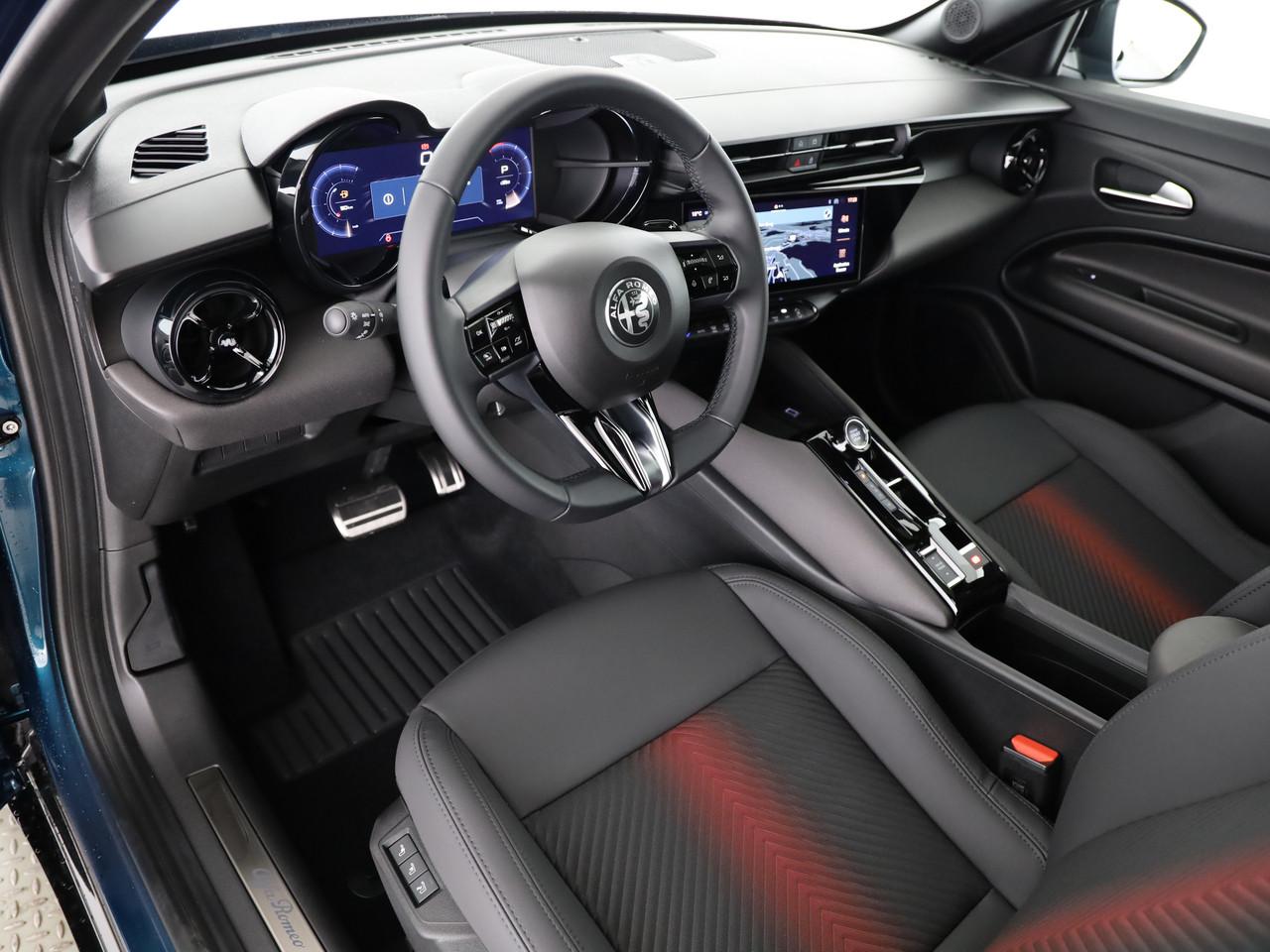 Alfa Romeo Junior 1.2 Ibrida Q4_12