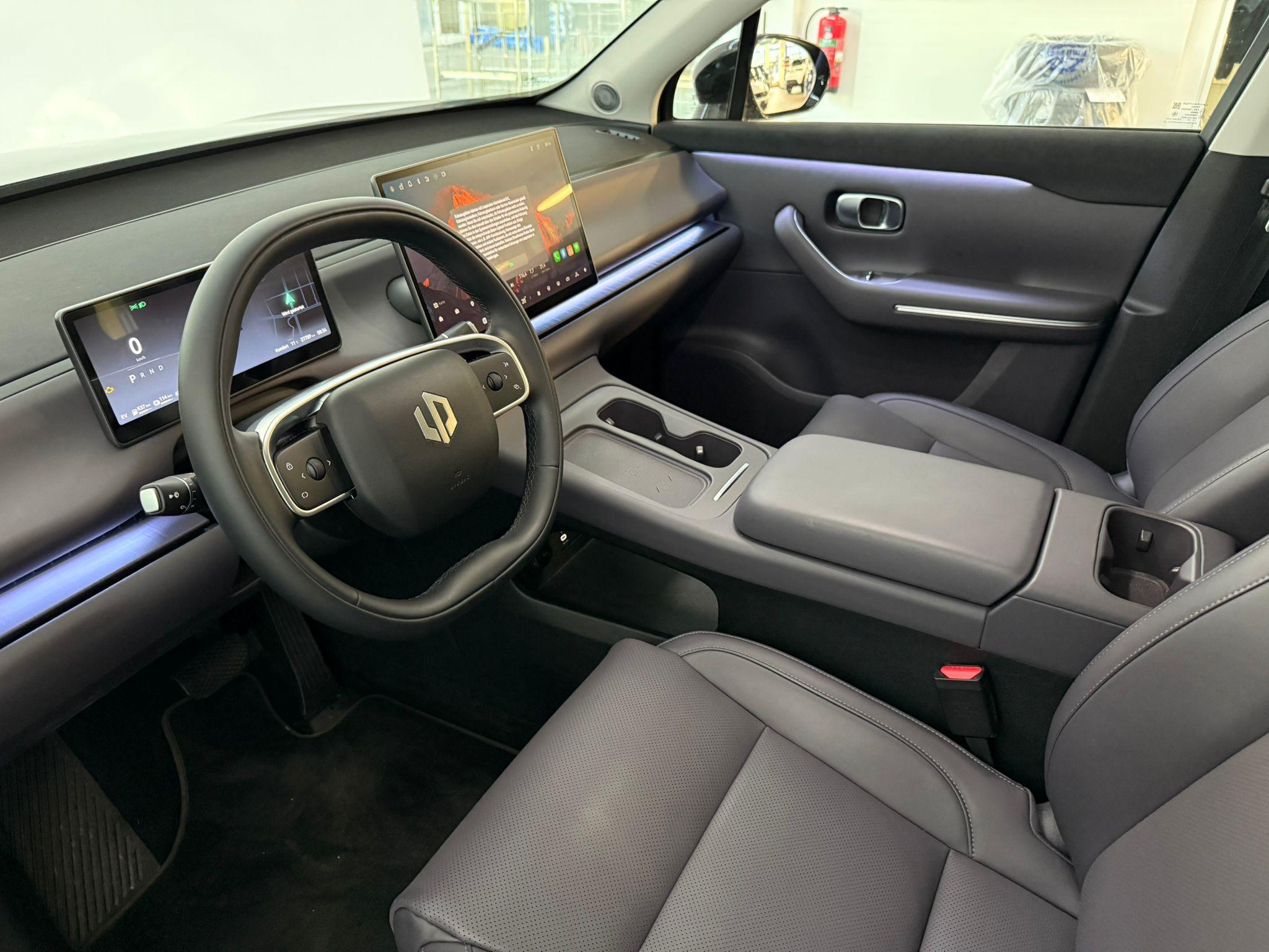 LEAPMOTOR C10 1.5 Hybrid EV_7