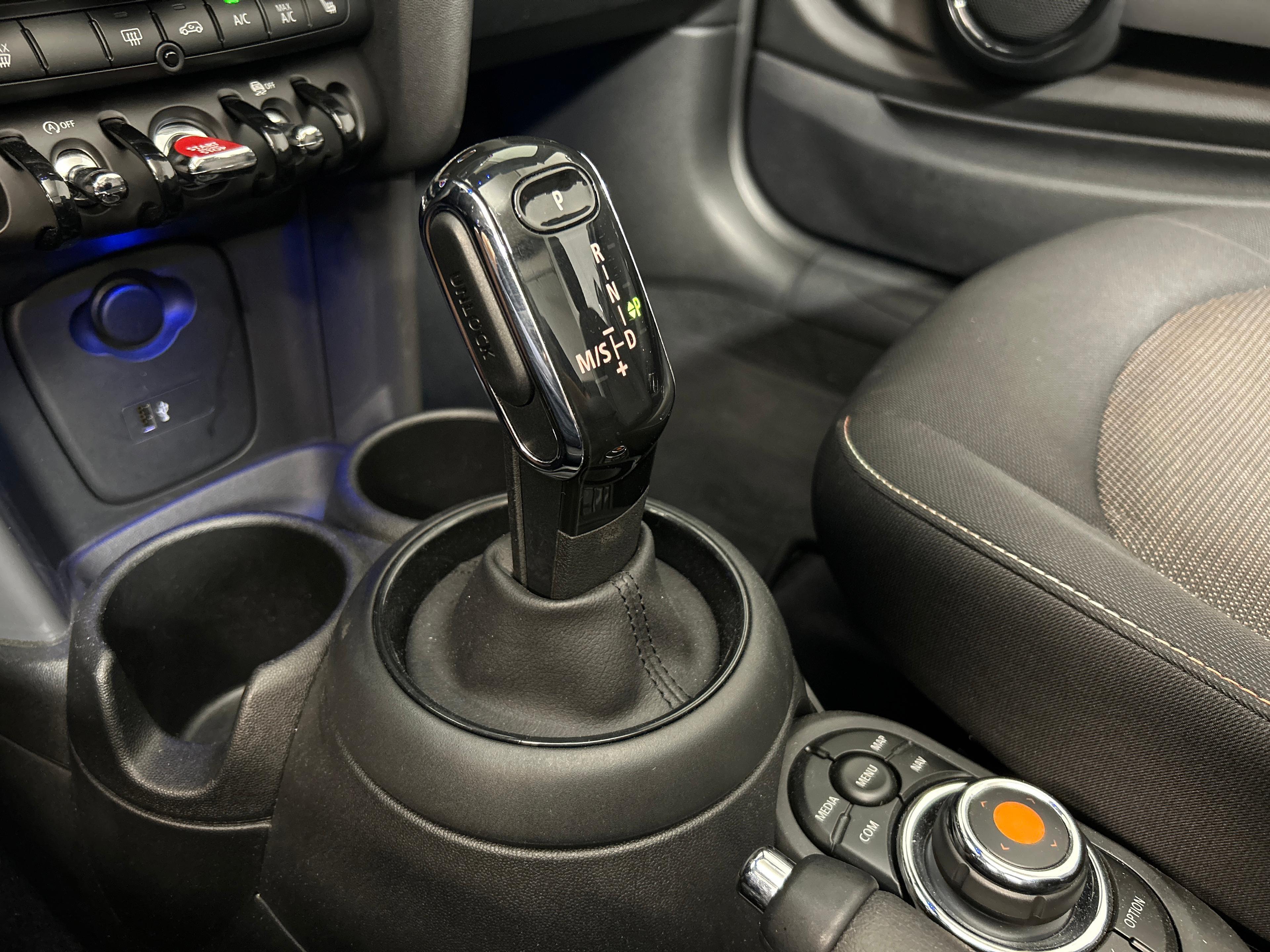 MINI Cabrio F57 1.5i Cooper_17