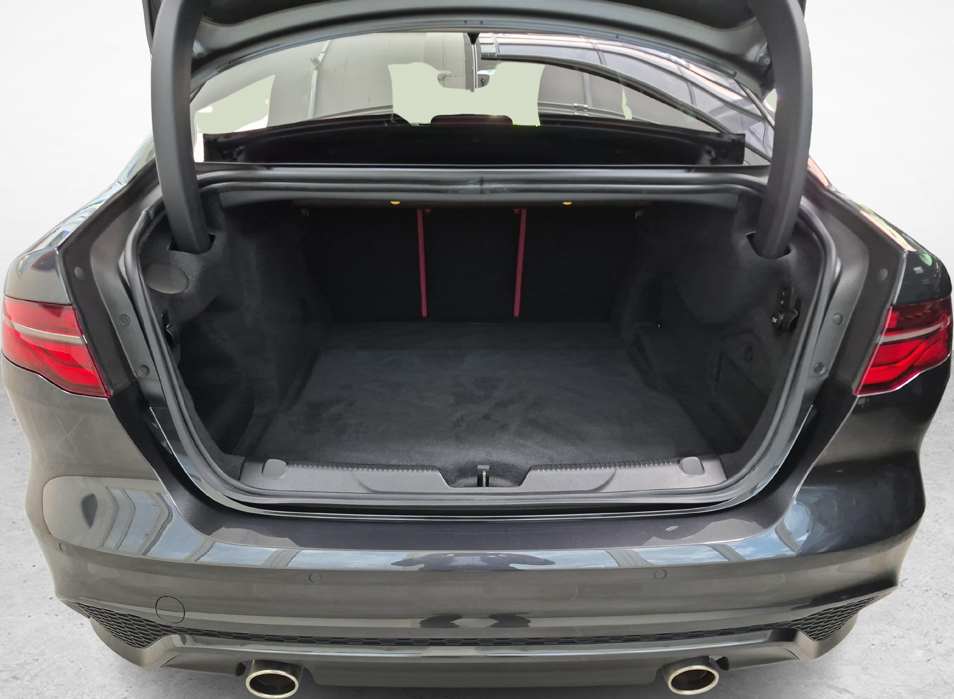 JAGUAR XE 2.0 T 300 Sport AWD - Gancio traino elettrico & Ruote invernali inclusi_12