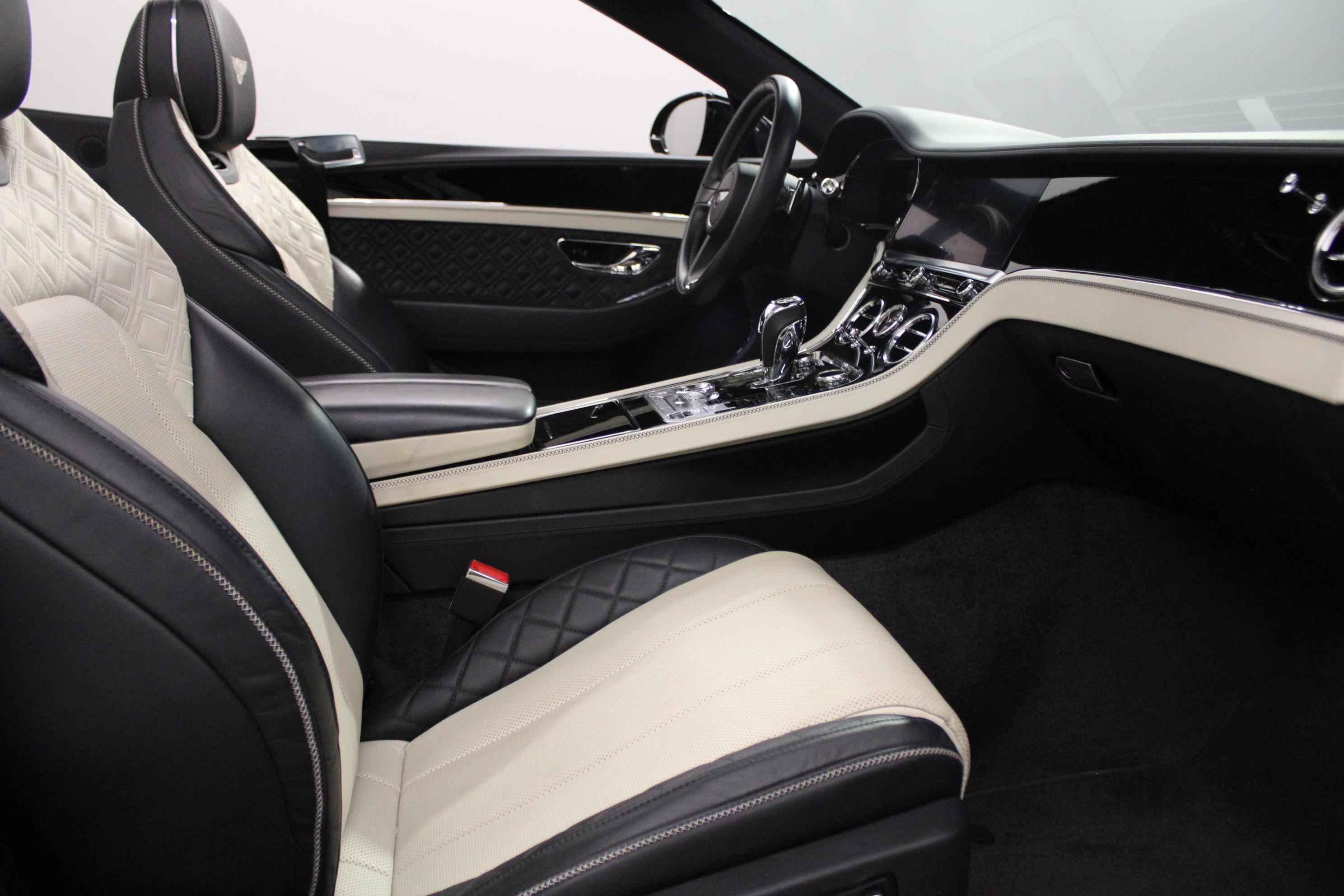 Bentley Continental GTC 6.0 W12_18