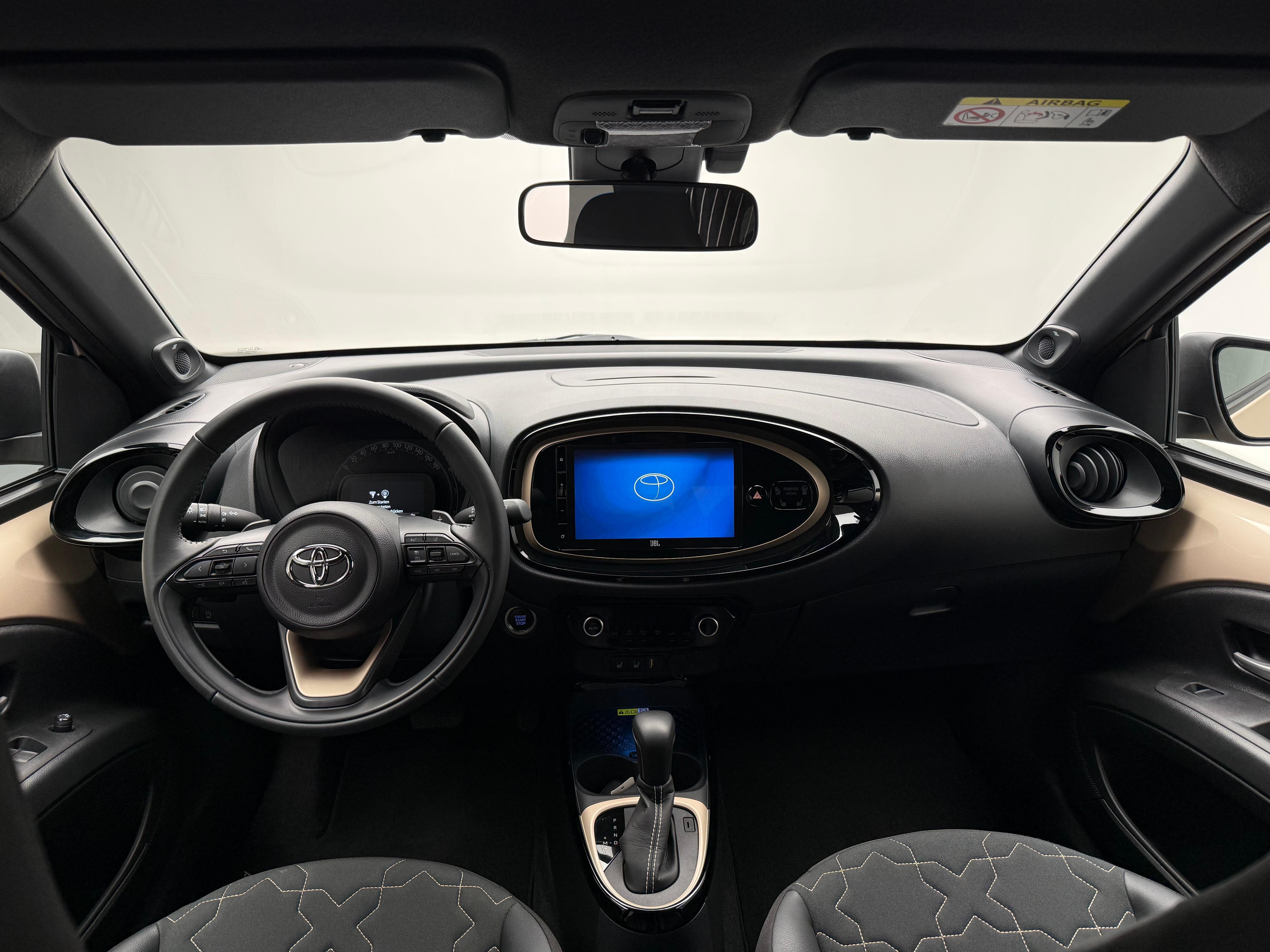 Toyota Aygo X 1.0 VVT-i Style_9