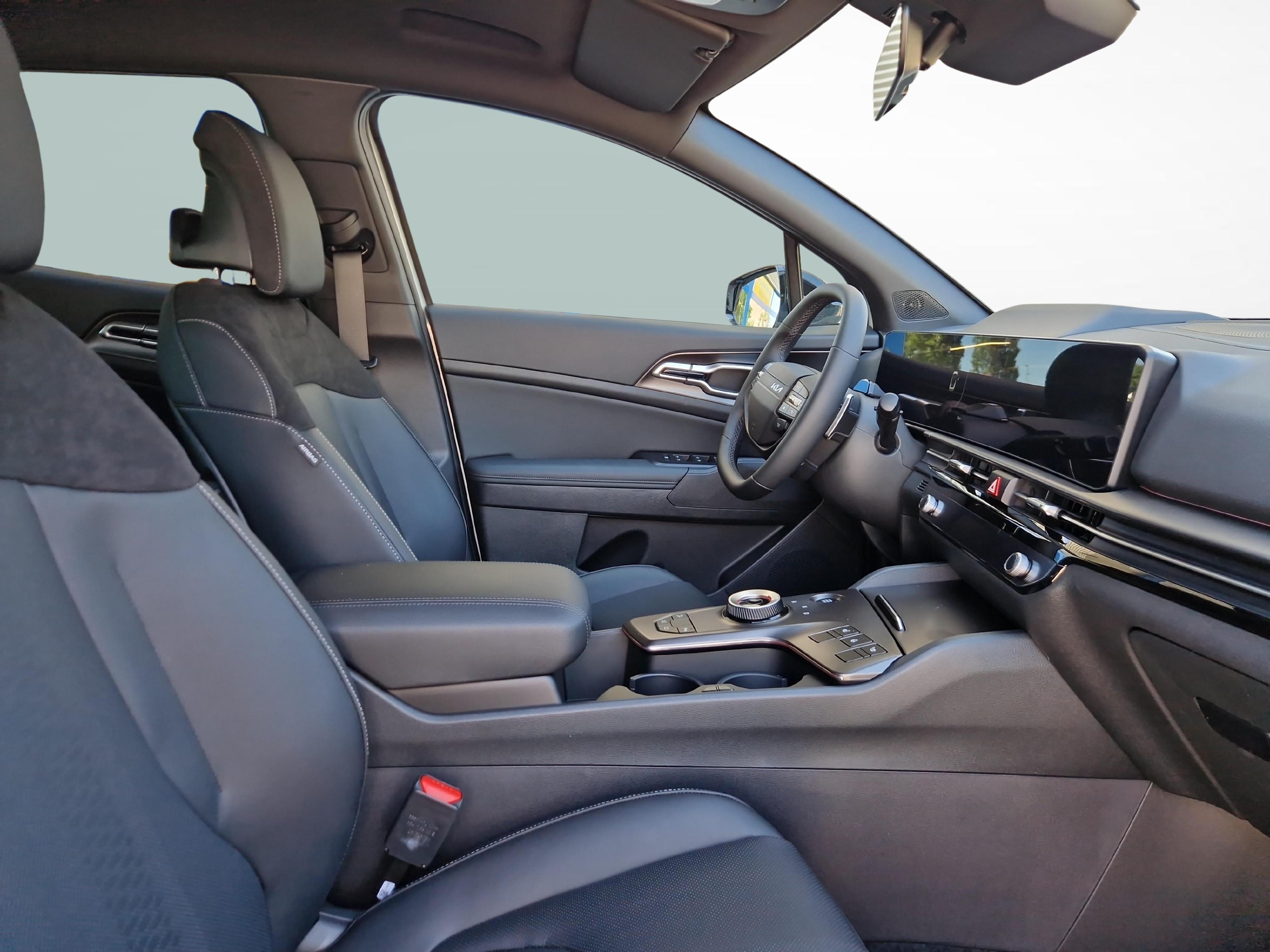 KIA Sportage 1.6 T-GDi Hybrid Black Edition_10