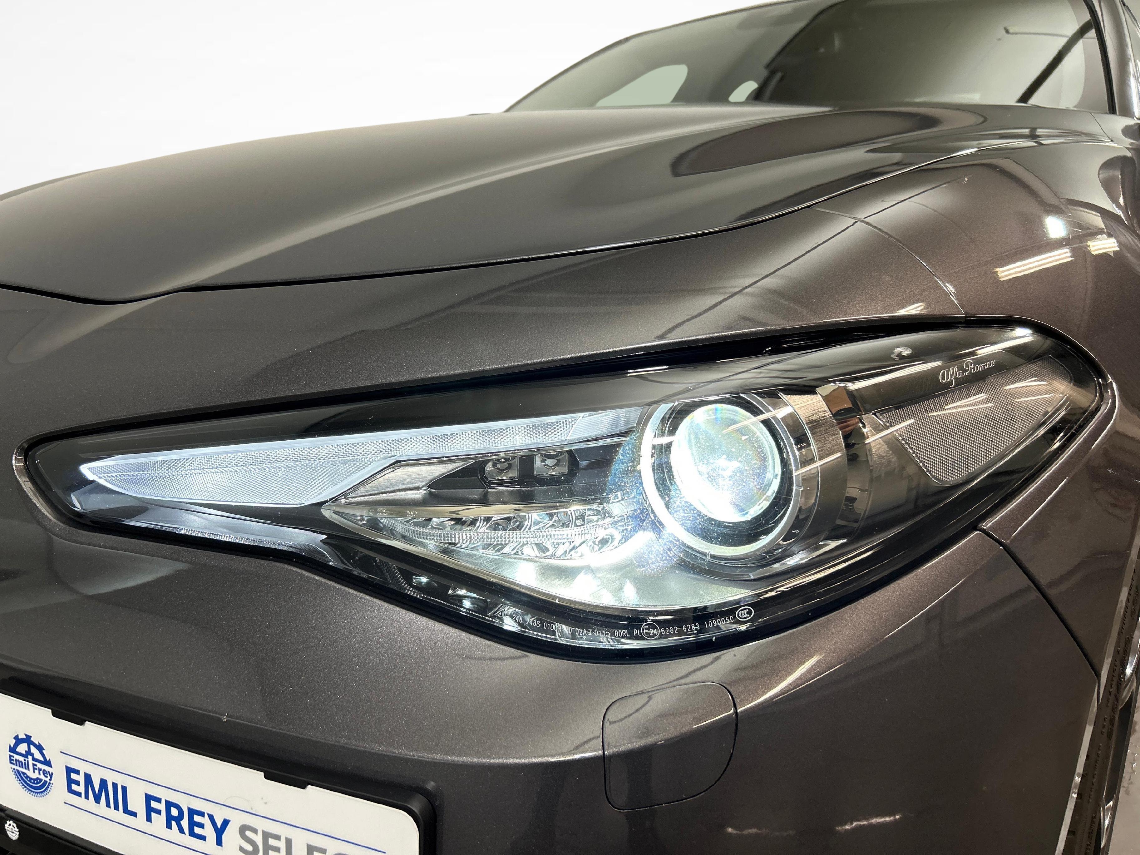 Alfa Romeo Giulia 2.0 Q4 Veloce_15