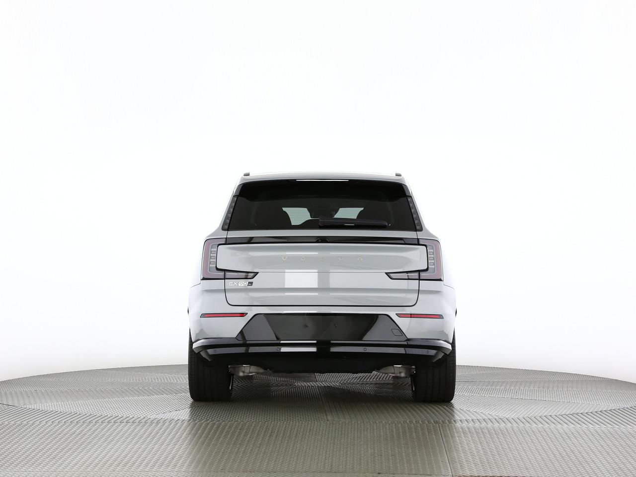 Volvo EX90 Twin Plus AWD_4