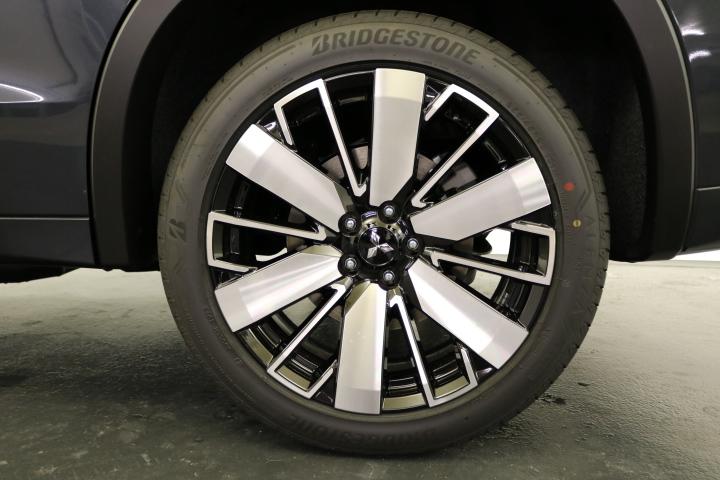 Mitsubishi Outlander 2.4 PHEV Instyle 4x4_13