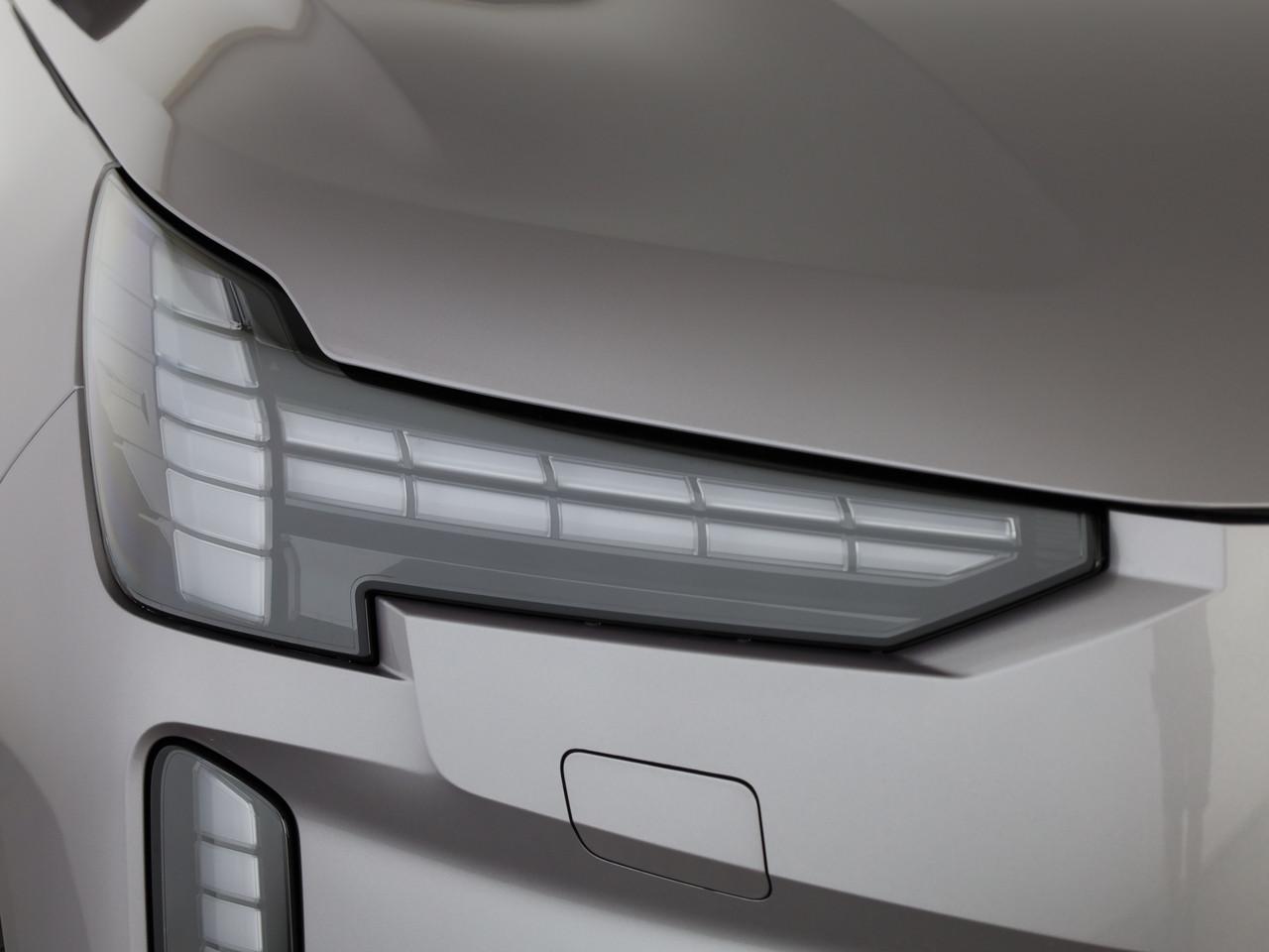 Volvo EX90 Twin Plus AWD_7