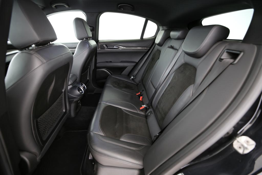 Alfa Romeo Stelvio 2.9 V6 Biturbo Q4 Quadrifoglio_10