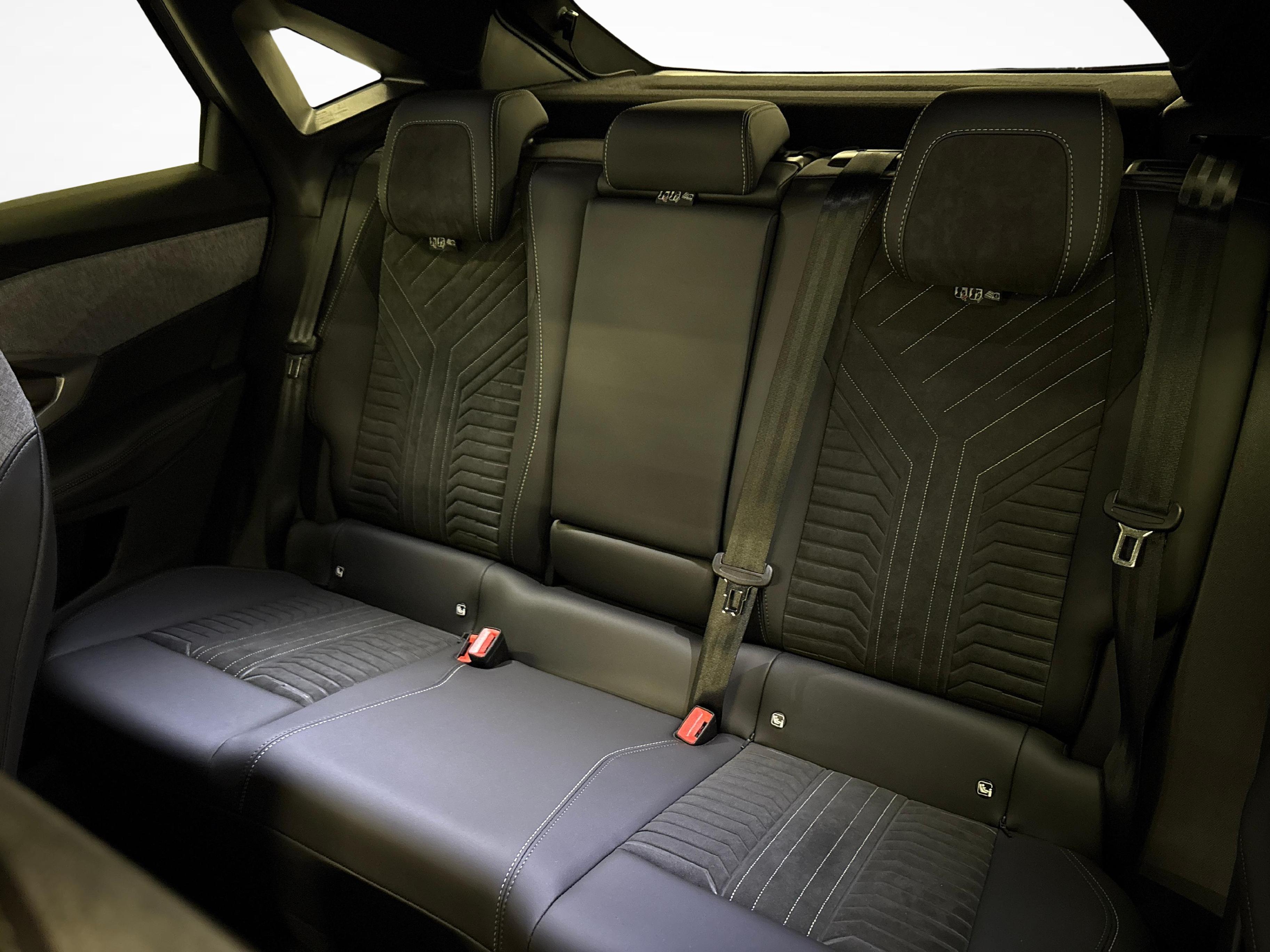 Peugeot 3008 1.2 Hybrid GT_12