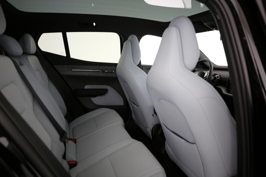 Volvo EX30 E60 Twin Ultra Performance AWD_5