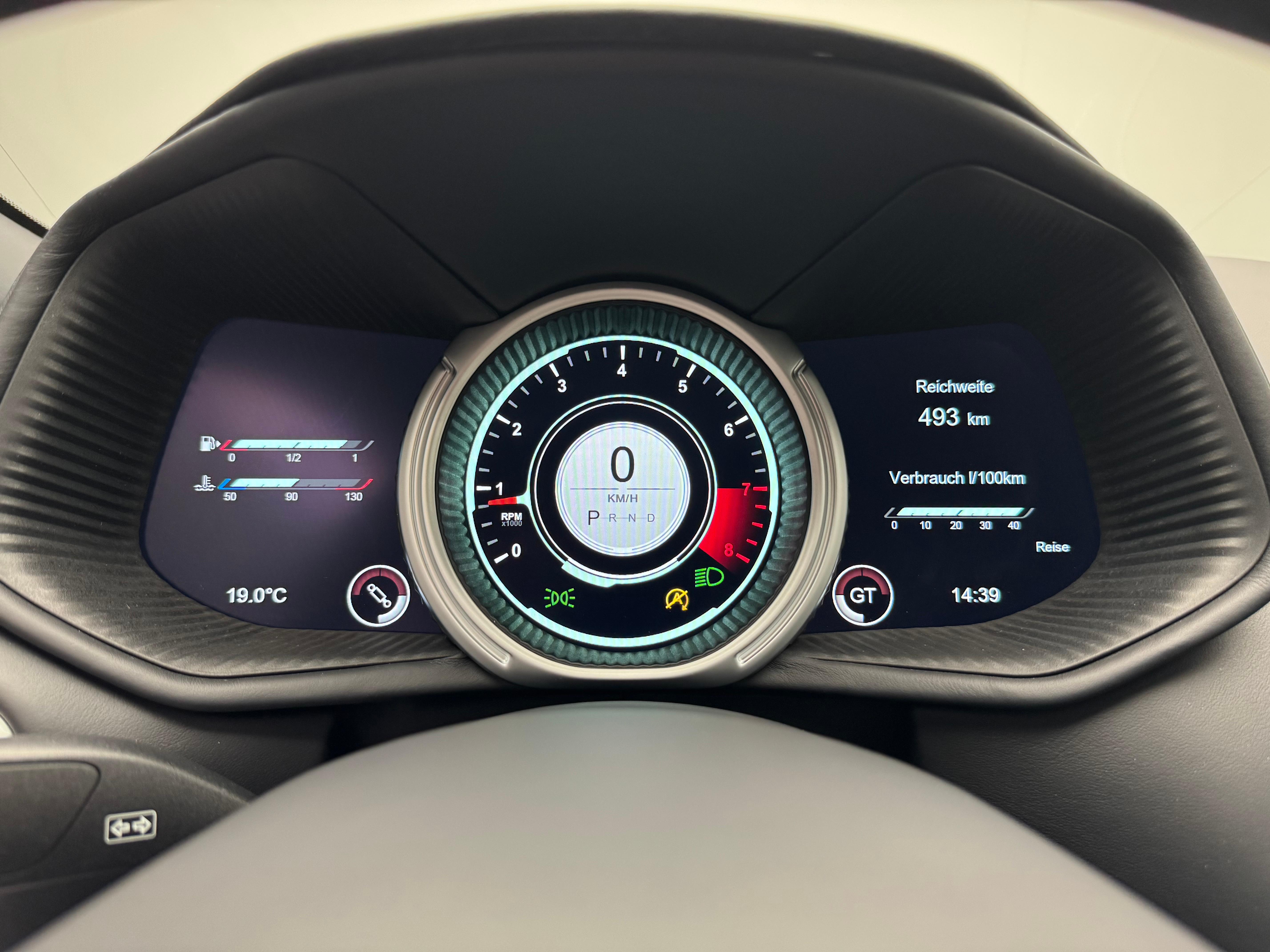 Aston Martin DB11 Coupé 4.0 V8 Bi-Turbo_6