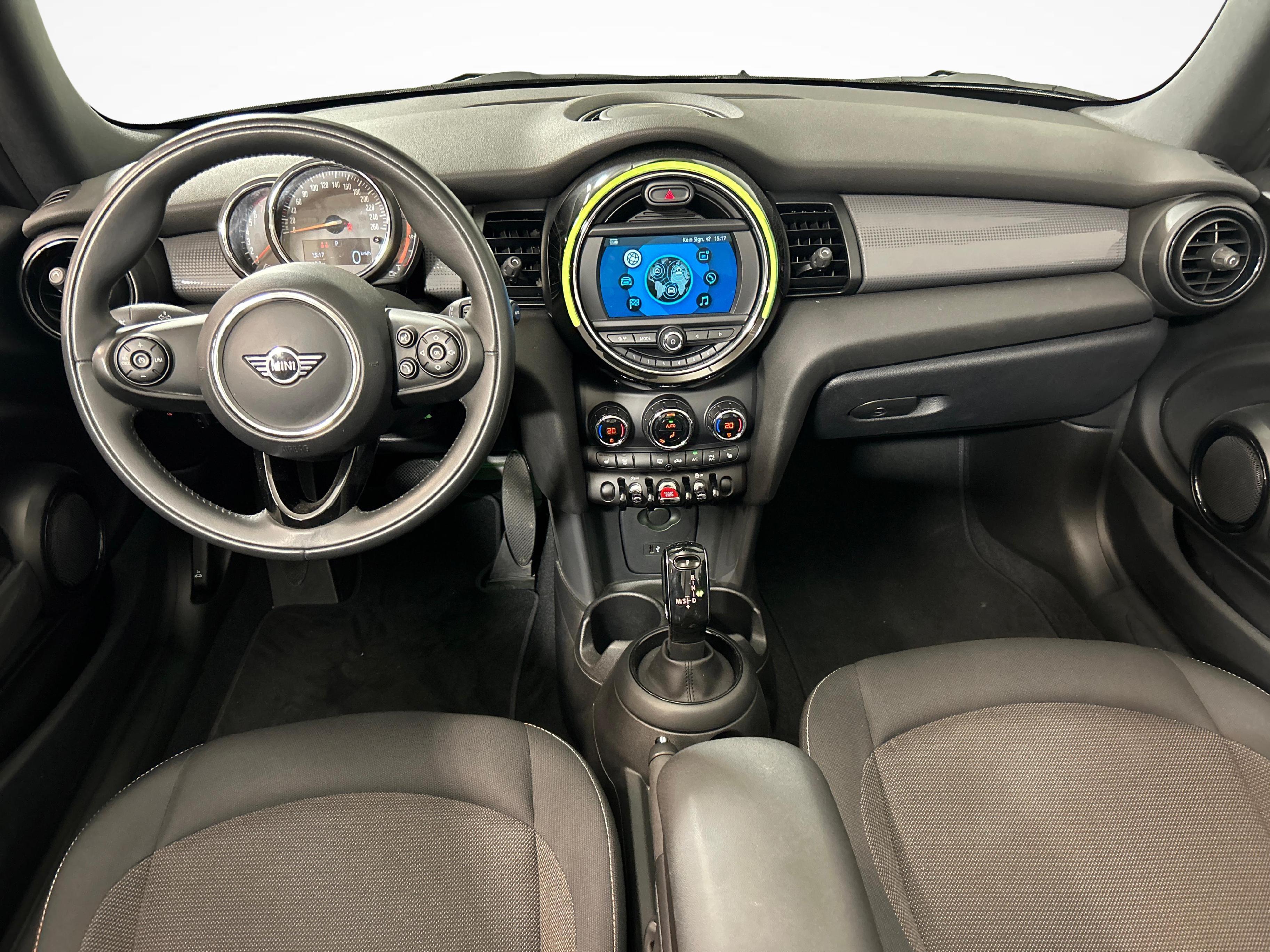 MINI Cabrio F57 1.5i Cooper_9