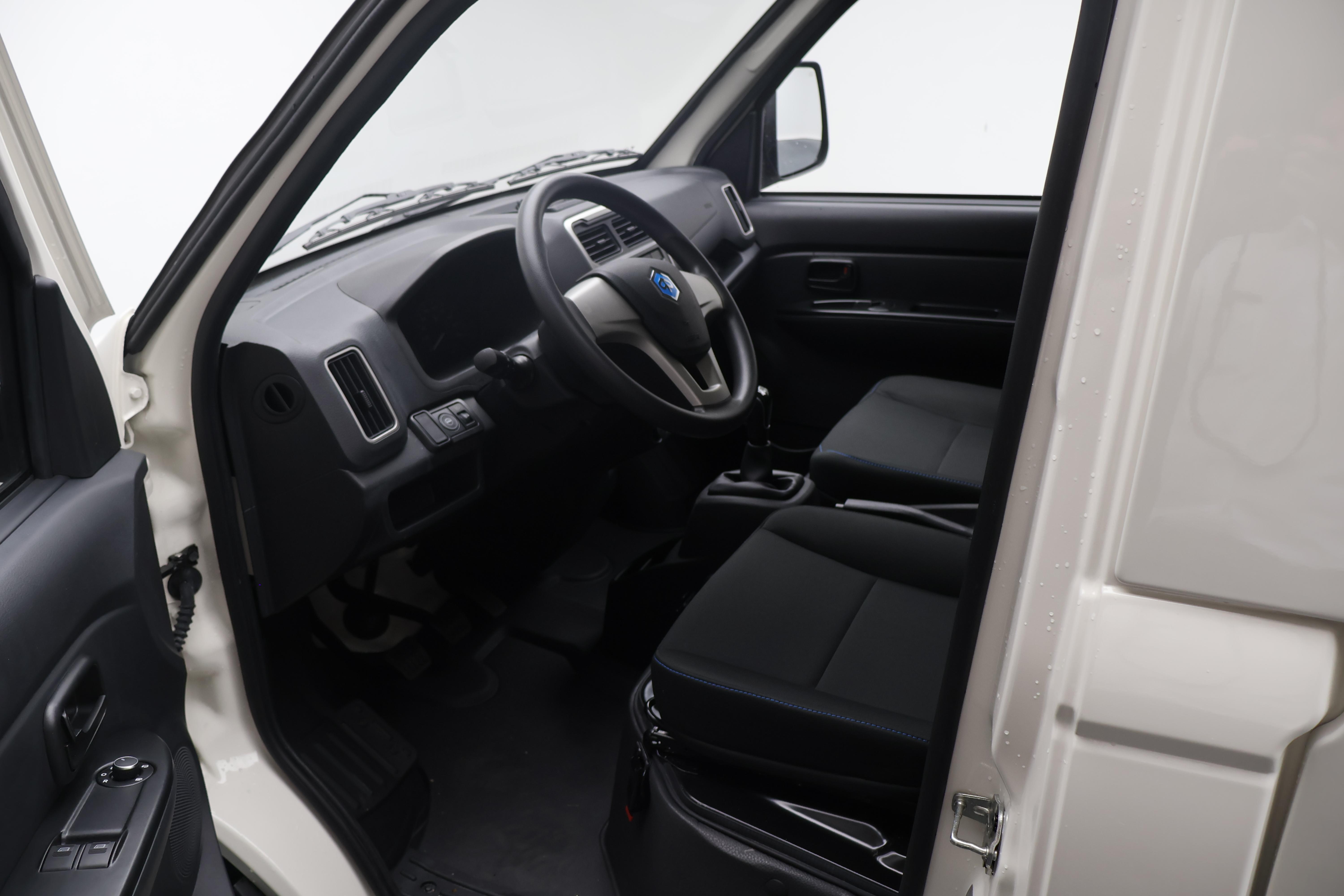 Piaggio Porter Van 1.5 CNG Pro Long Range_11