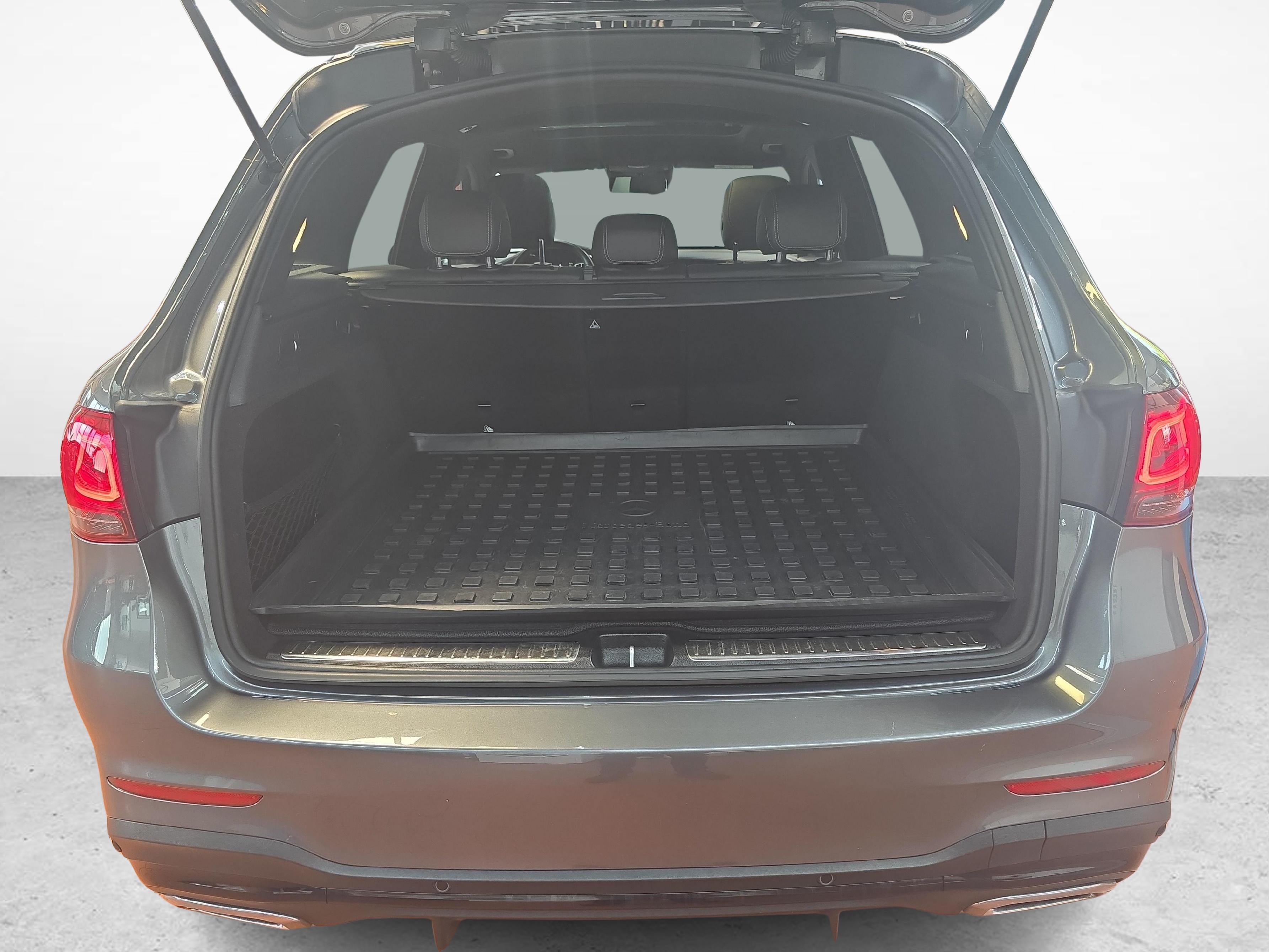 MERCEDES-BENZ GLC 200 4MATIC AMG Line_11