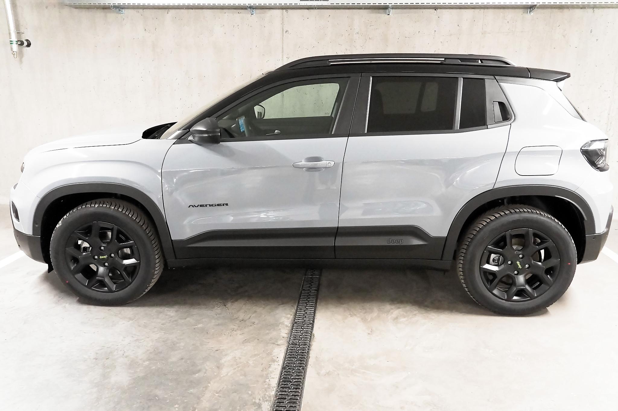 JEEP Avenger 1.2 MHEV Overland 4xe_7