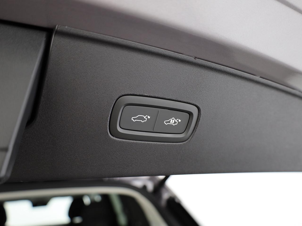 Volvo EX90 Twin Plus AWD_17