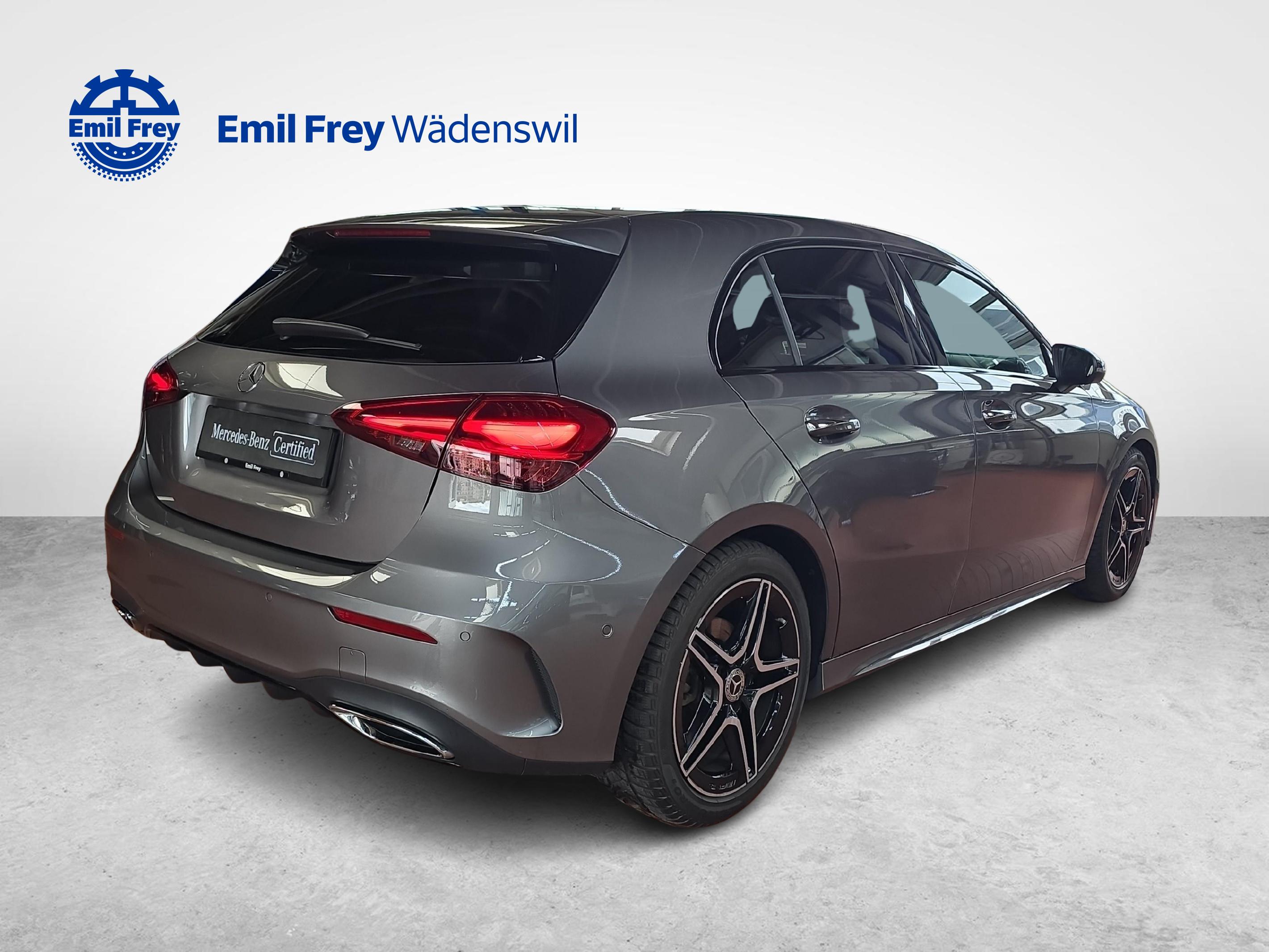 MERCEDES-BENZ A 180 Night Star AMG Line_4