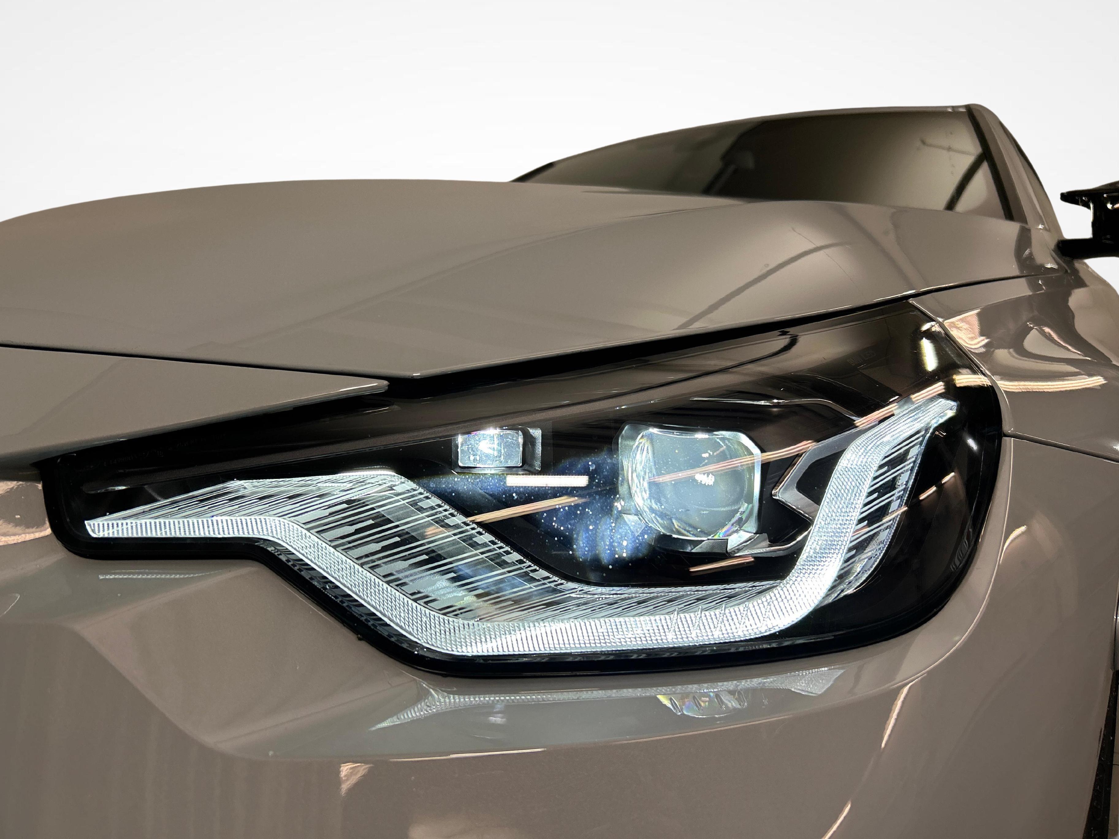BMW M240i xDrive Coupé_16