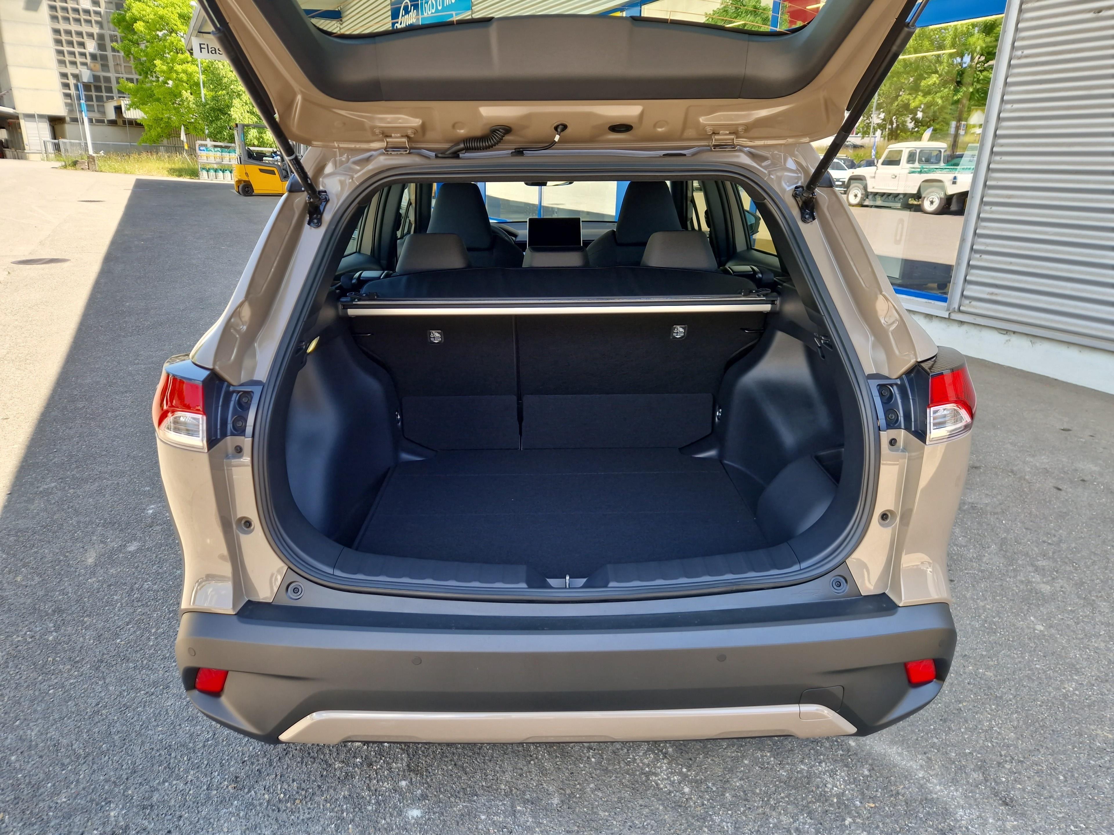 Toyota Corolla Cross 2.0 HSD Comfort_12