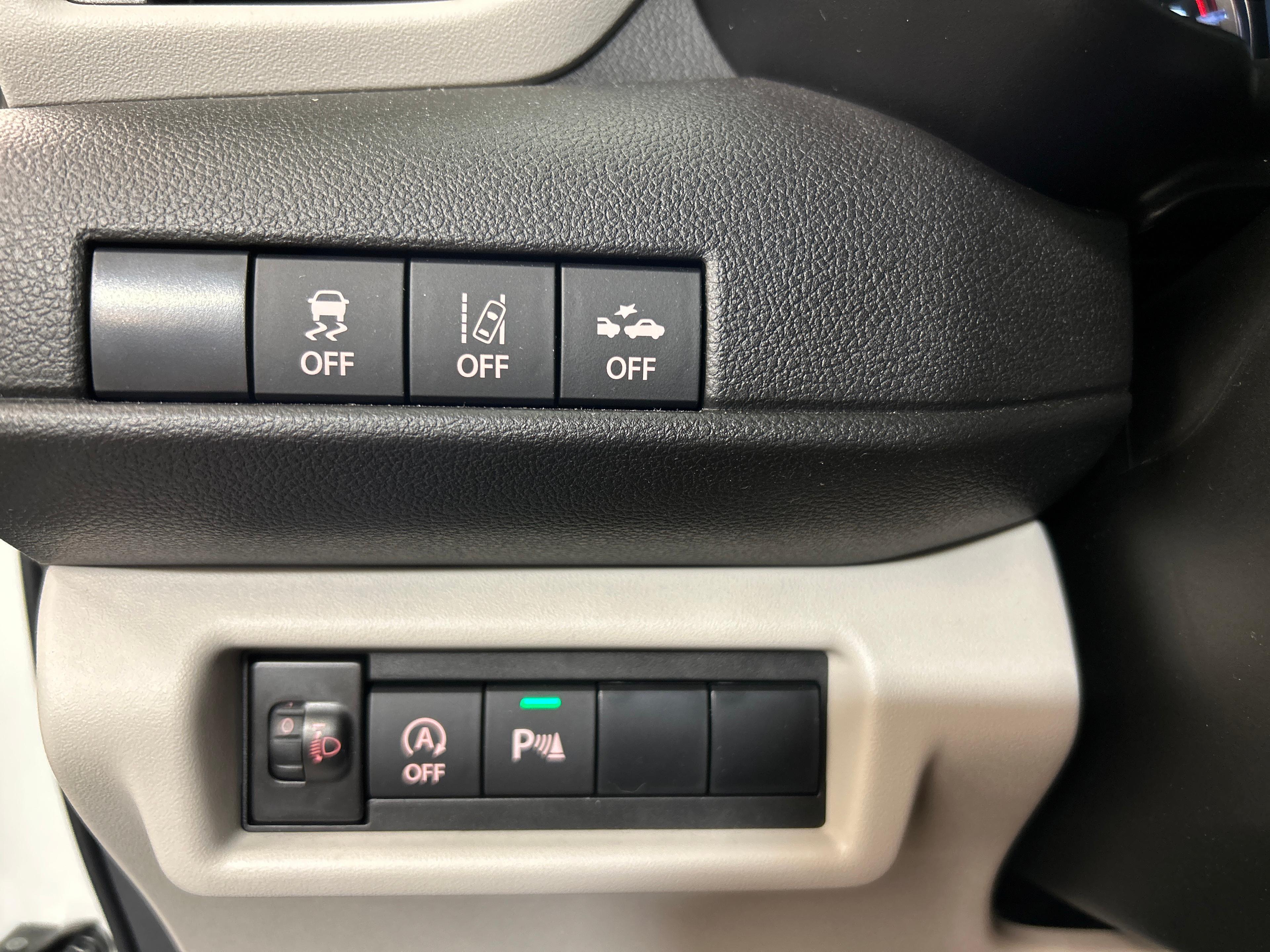 Suzuki Swift 1.2 1st Edition Top Hybrid 4x4_15
