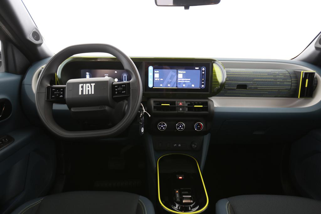 Fiat Grande Panda Red_6