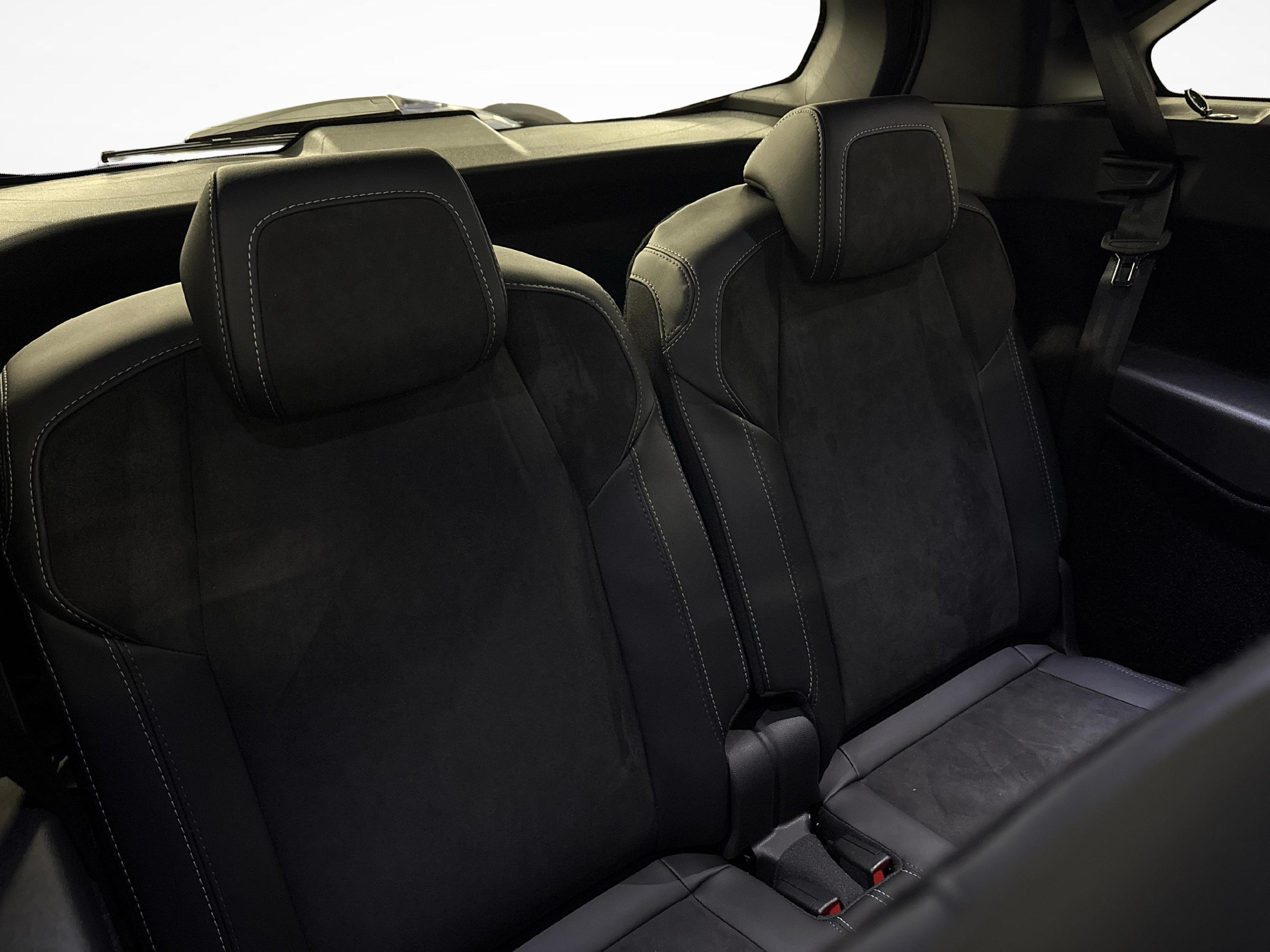 Peugeot 5008 e-GT Exclusive AWD_14
