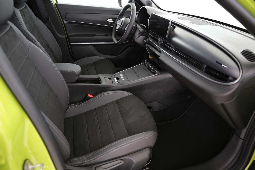 Fiat 600 1.2 Hybrid 145 Sport_7