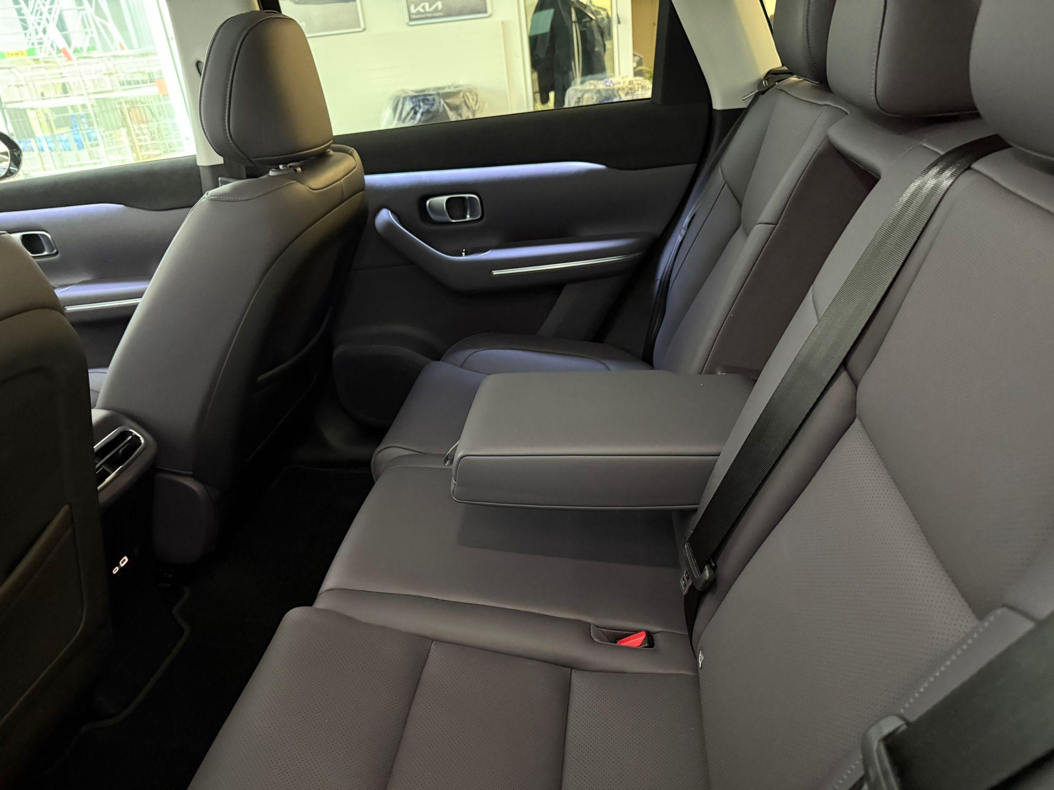 LEAPMOTOR C10 1.5 Hybrid EV_8