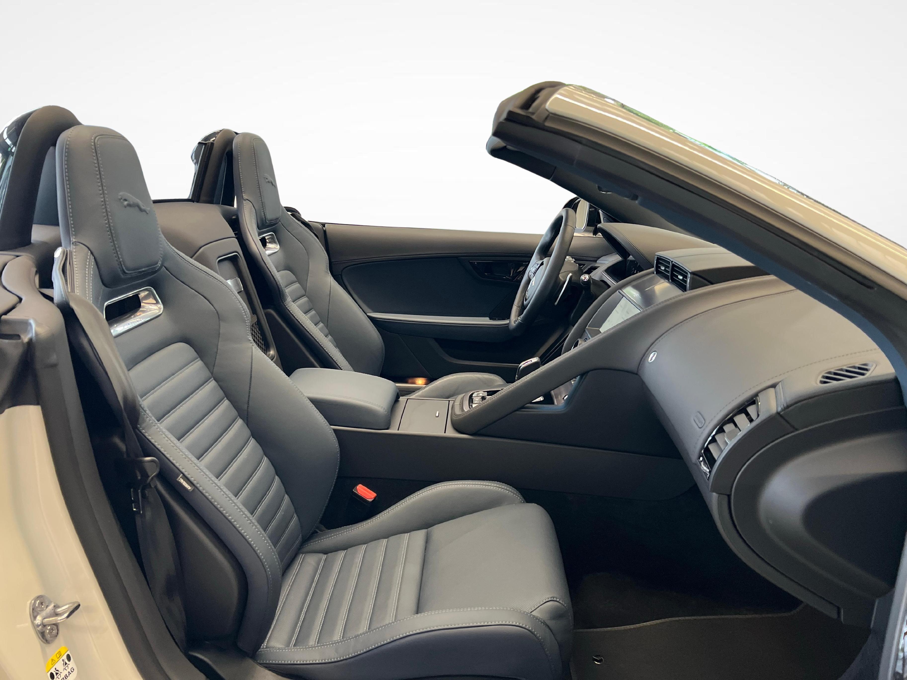 JAGUAR F-Type Convertible 5.0 V8 R AWD ZP Edition einer von 150_10