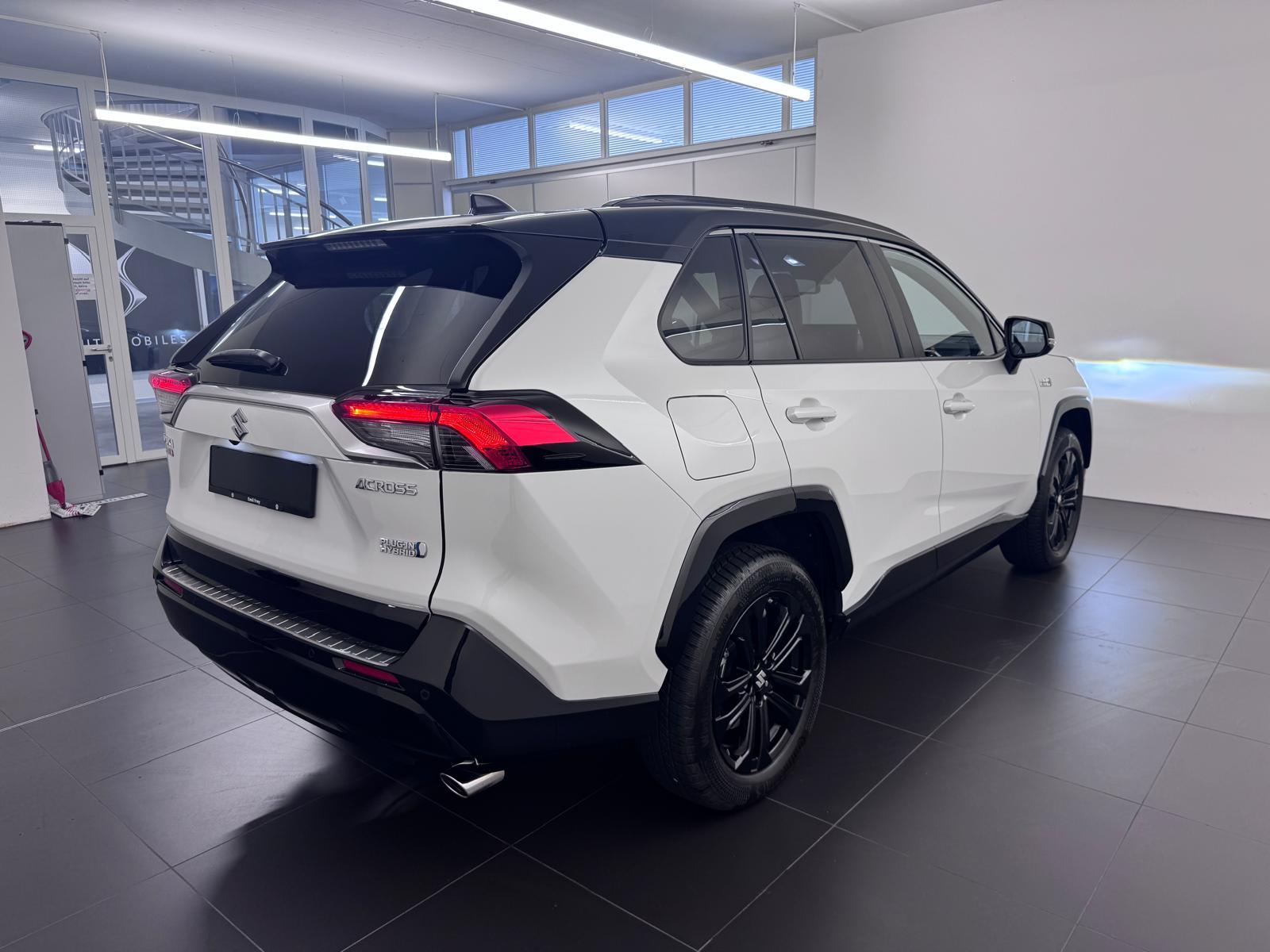 Suzuki Across 2.5 PHEV Compact Top 4x4_6