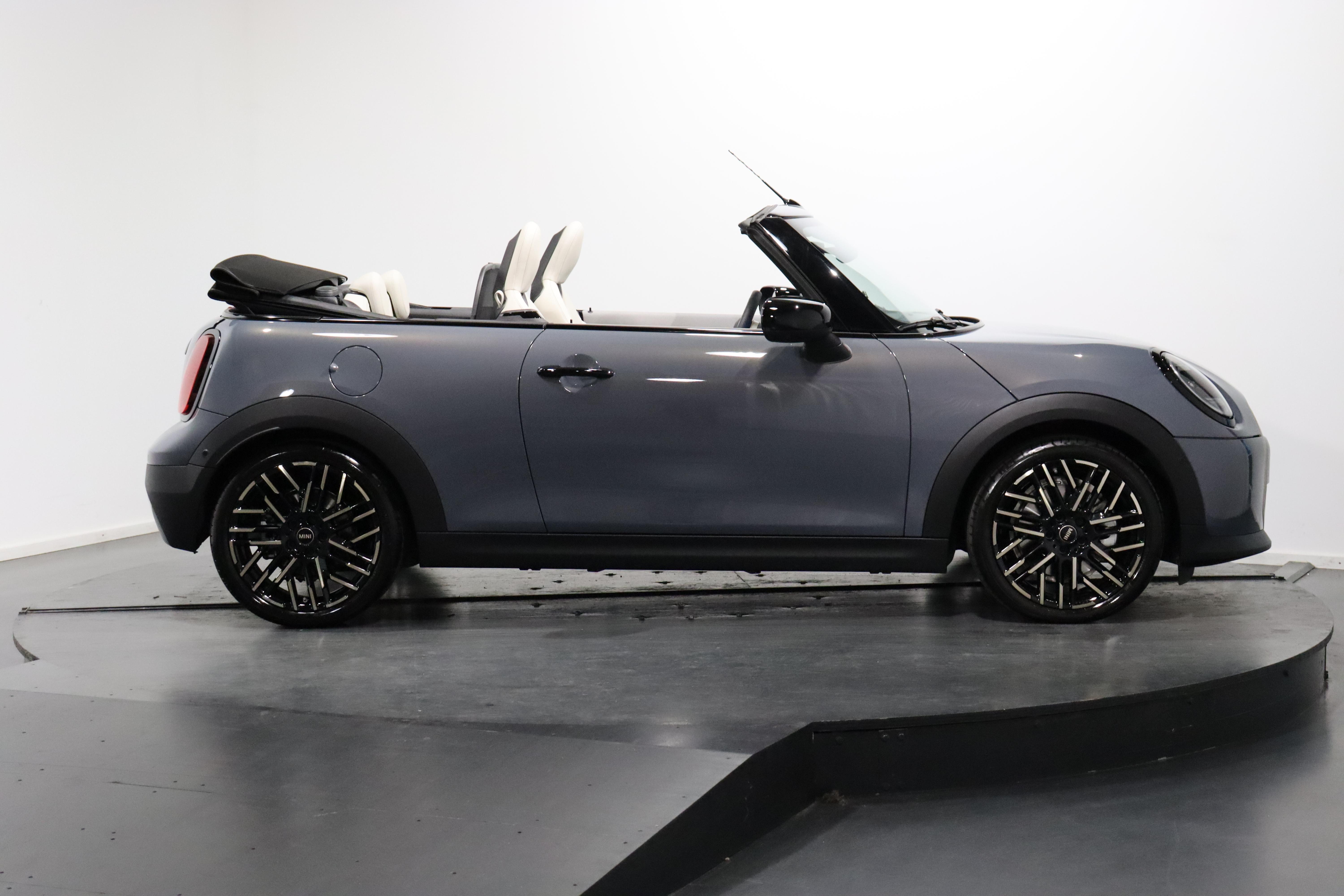 MINI Cabrio F67 2.0i Cooper S_5