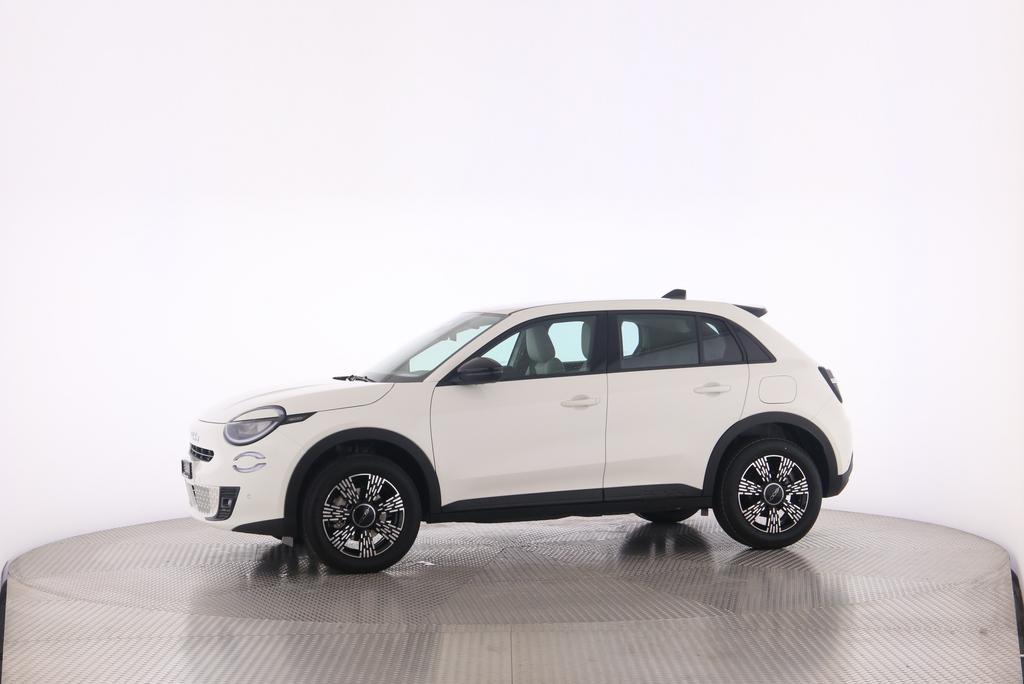 Fiat 600 1.2 Hybrid Icon Swiss Edition_19