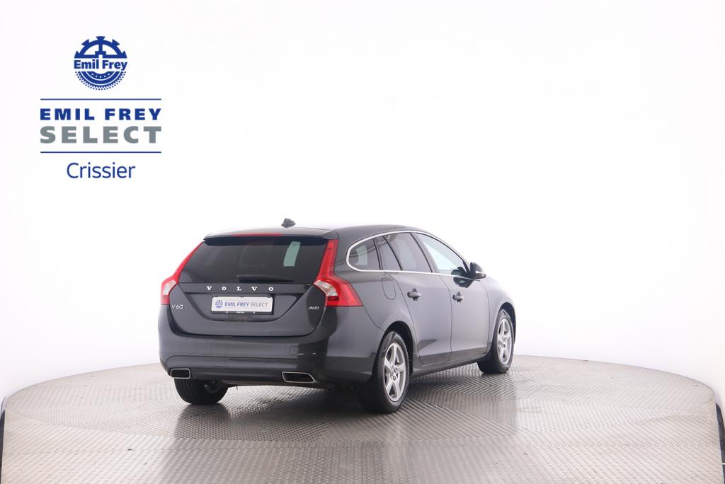 Volvo V60 2.4 D4 Summum AWD_2