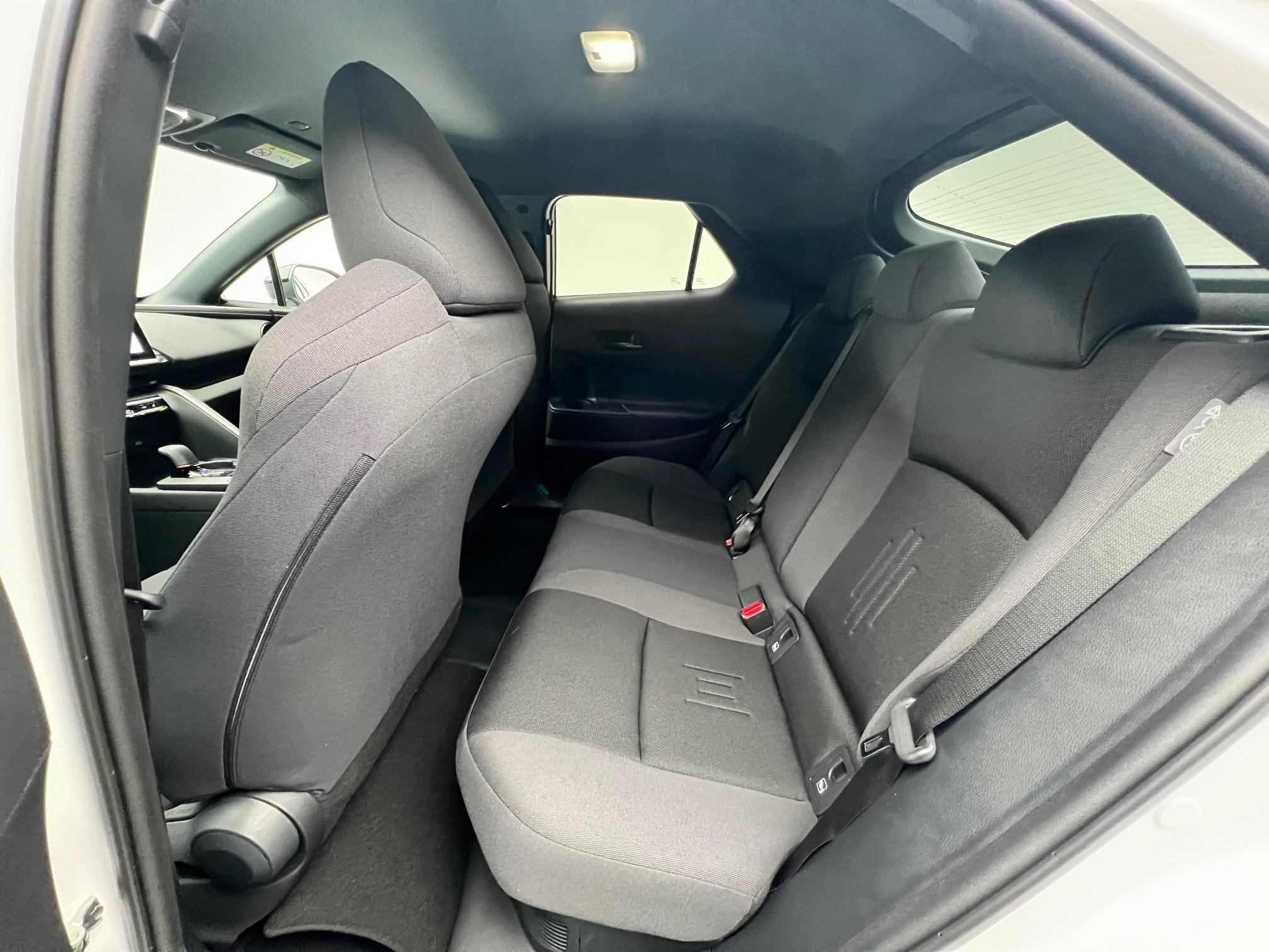 Toyota C-HR 2.0 PHEV Swiss Edition_7