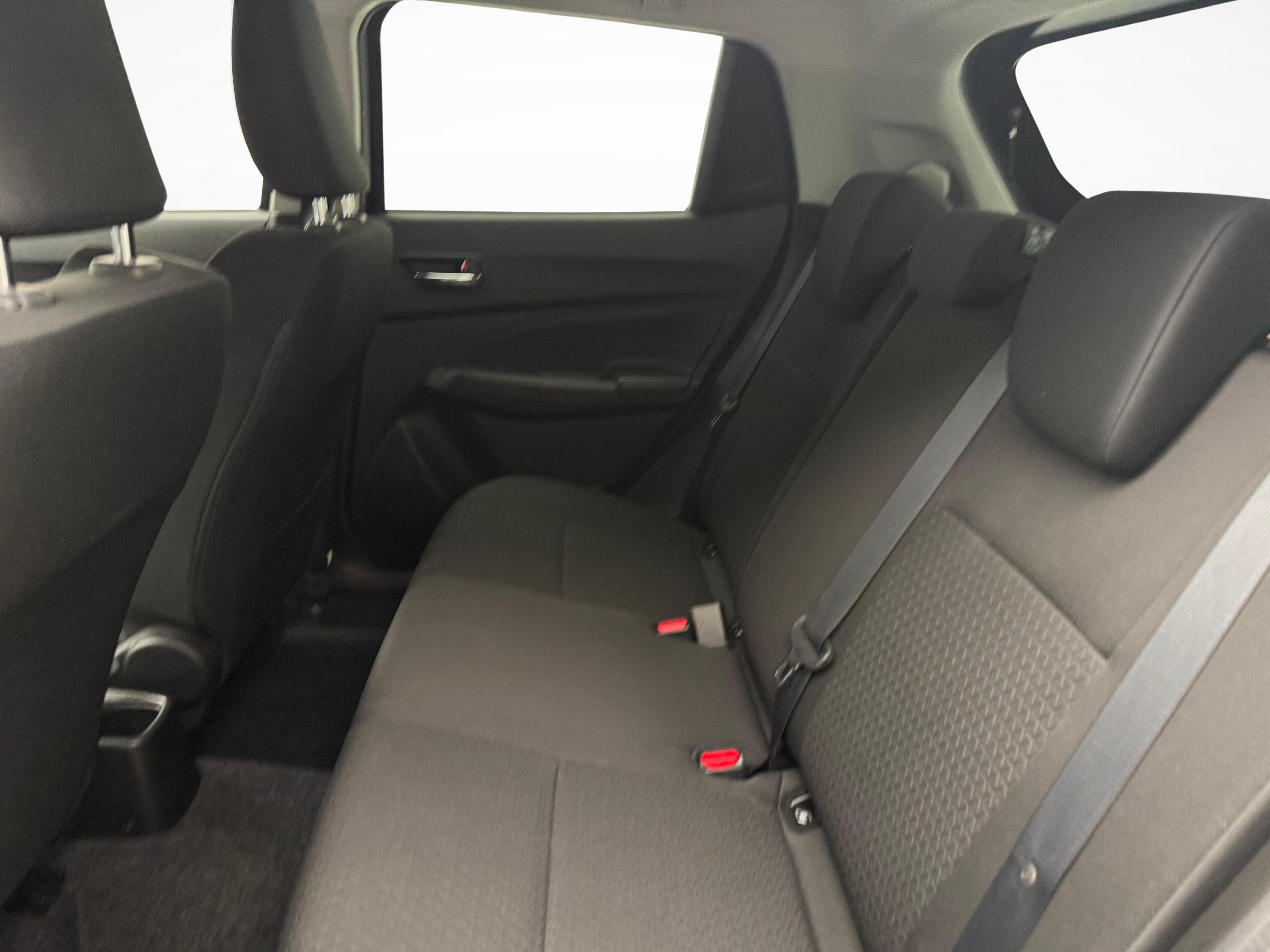 Suzuki Swift 1.2 Compact Top Hybrid_11