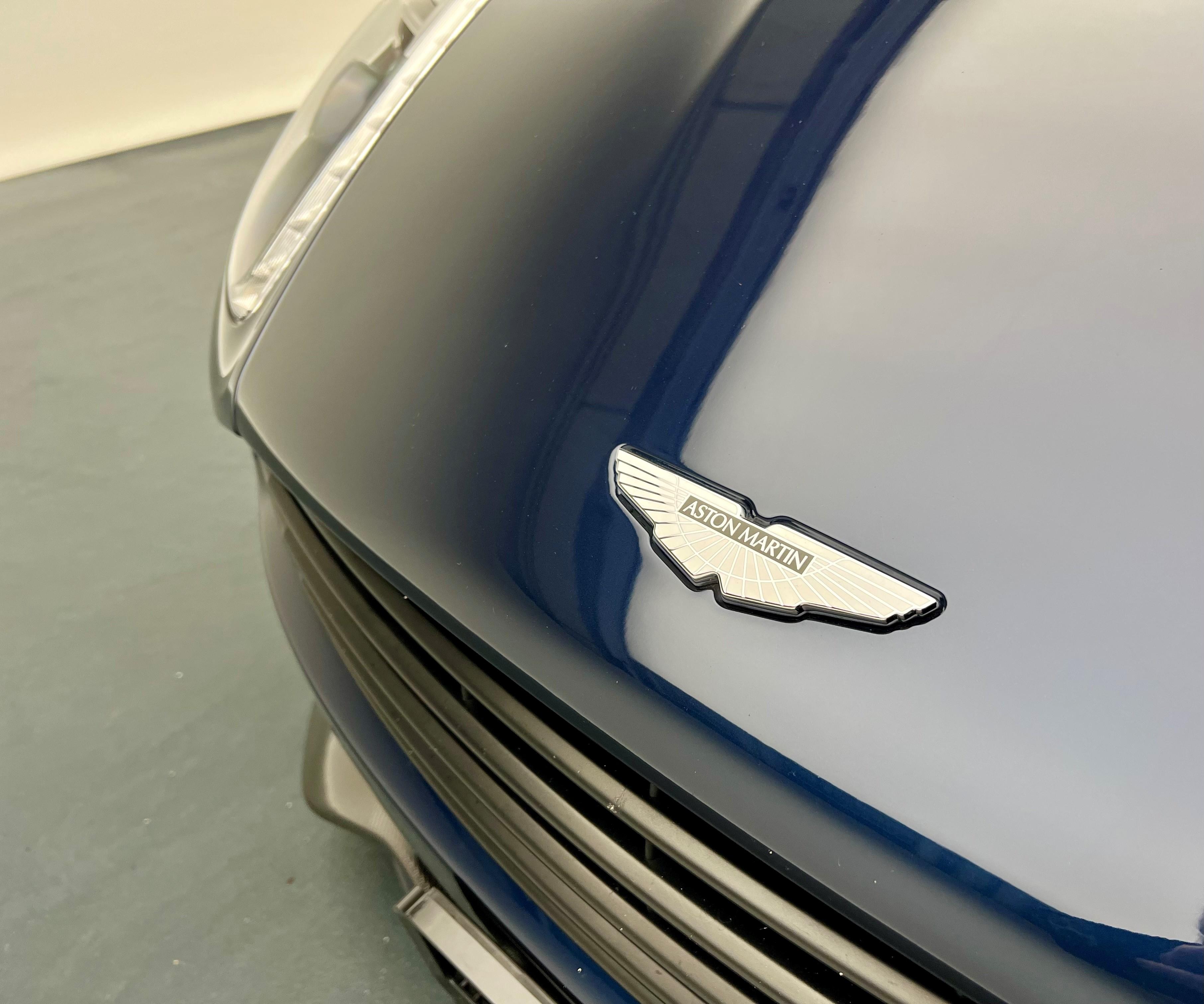 Aston Martin Vanquish 6.0 V12_14