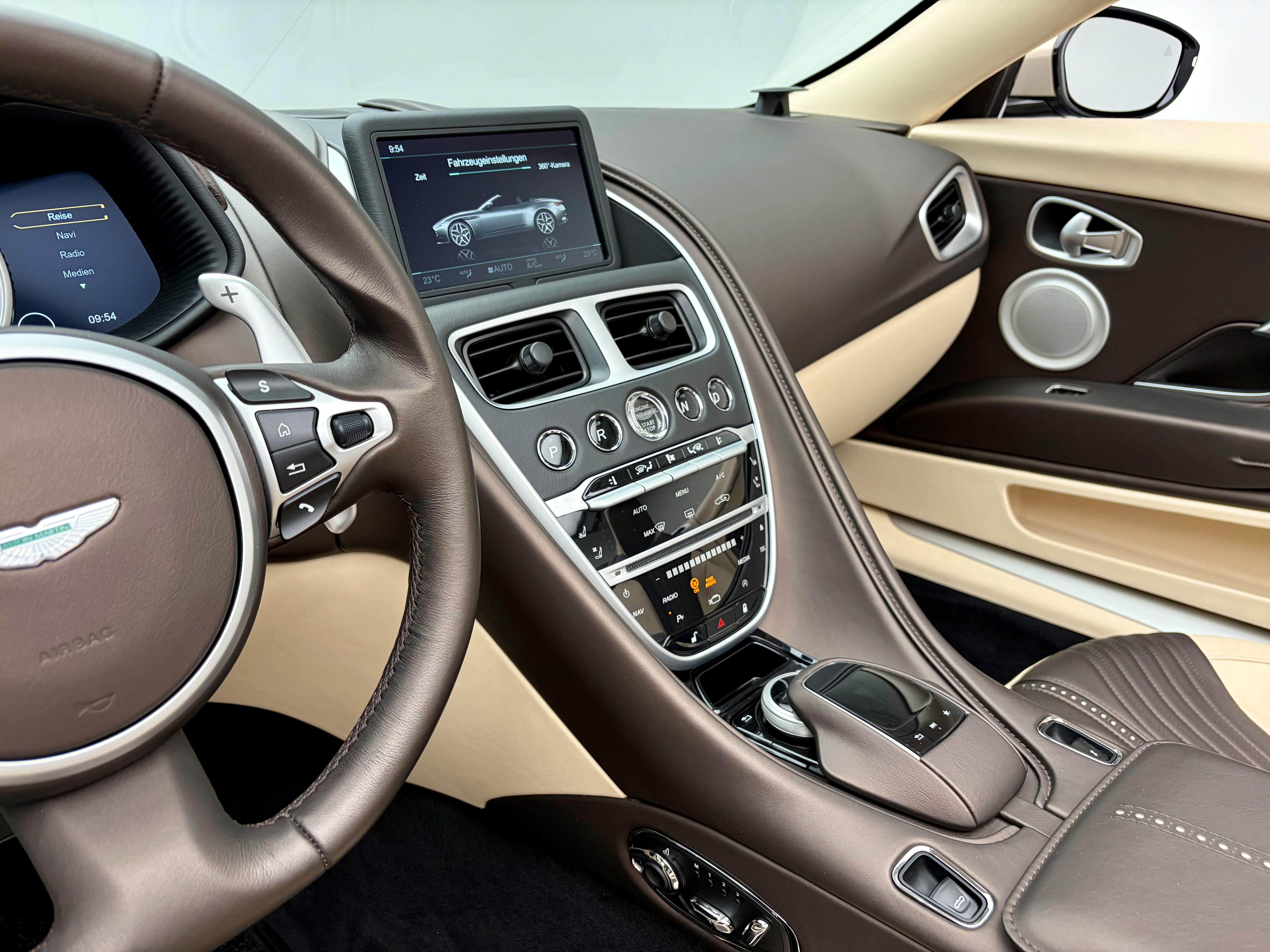 Aston Martin DB11 Volante 4.0 V8 Bi-Turbo_7