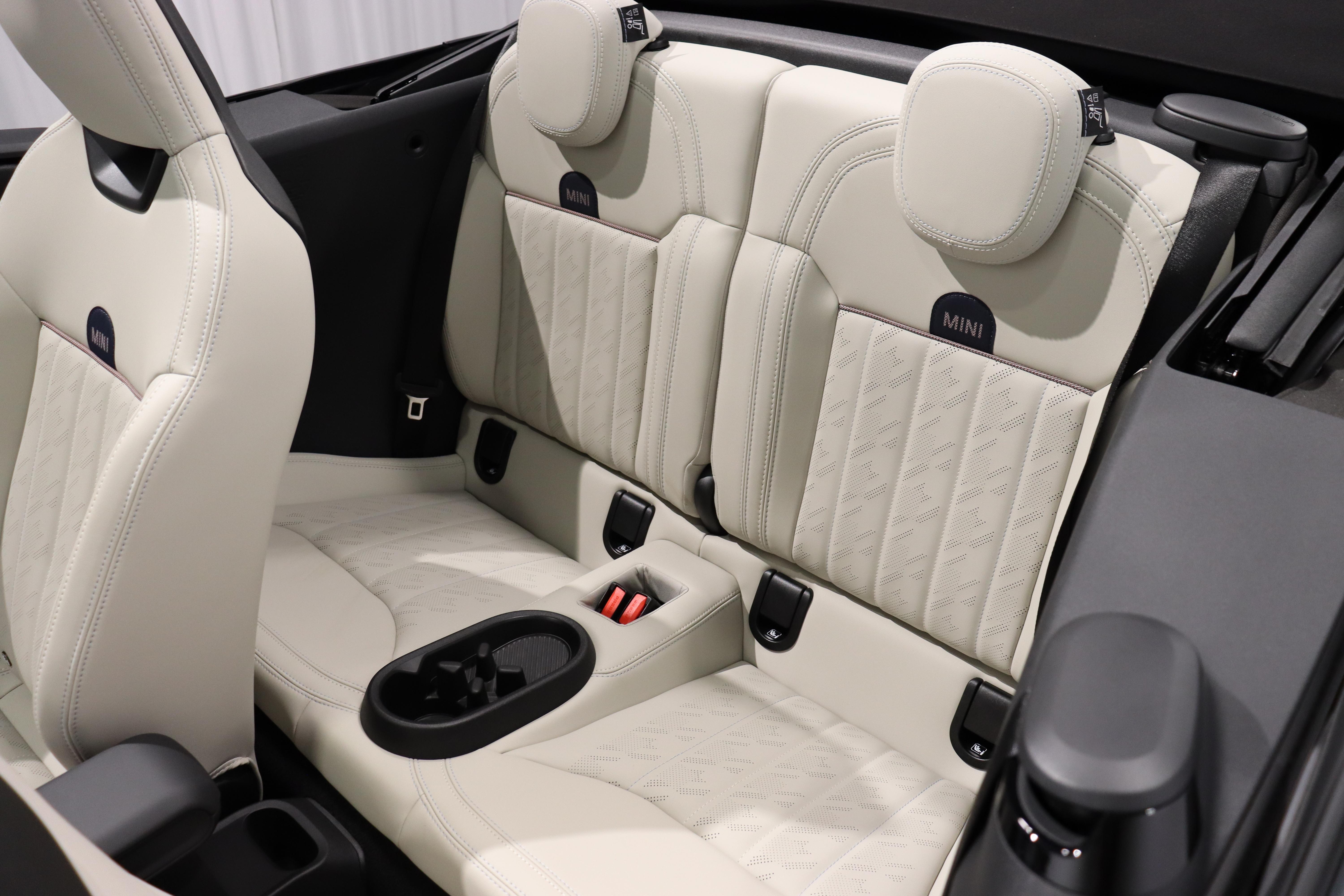 MINI Cabrio F67 2.0i Cooper S_10