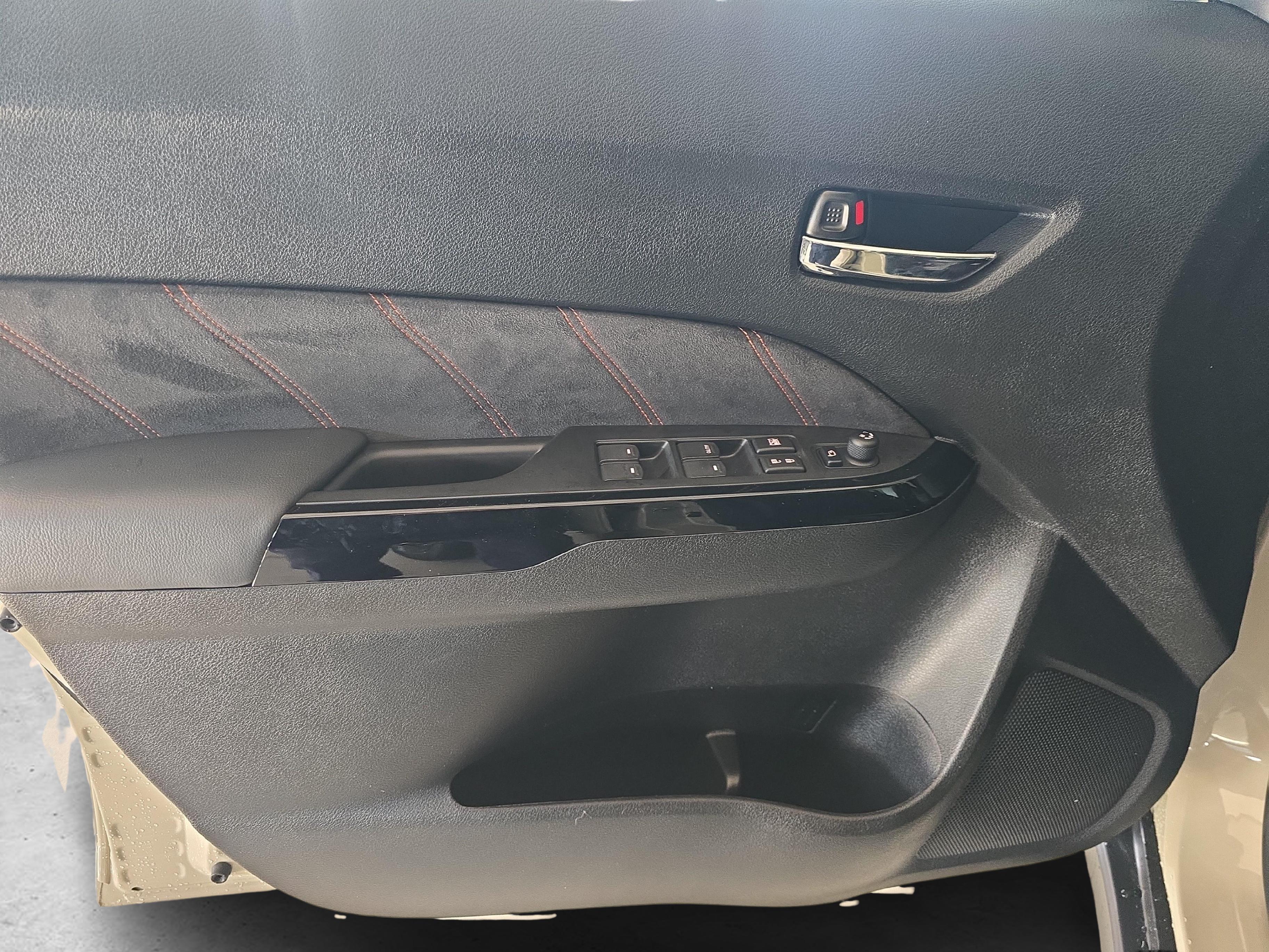 Suzuki Vitara 1.4 T Black Edition Top Hybrid 4x4_16
