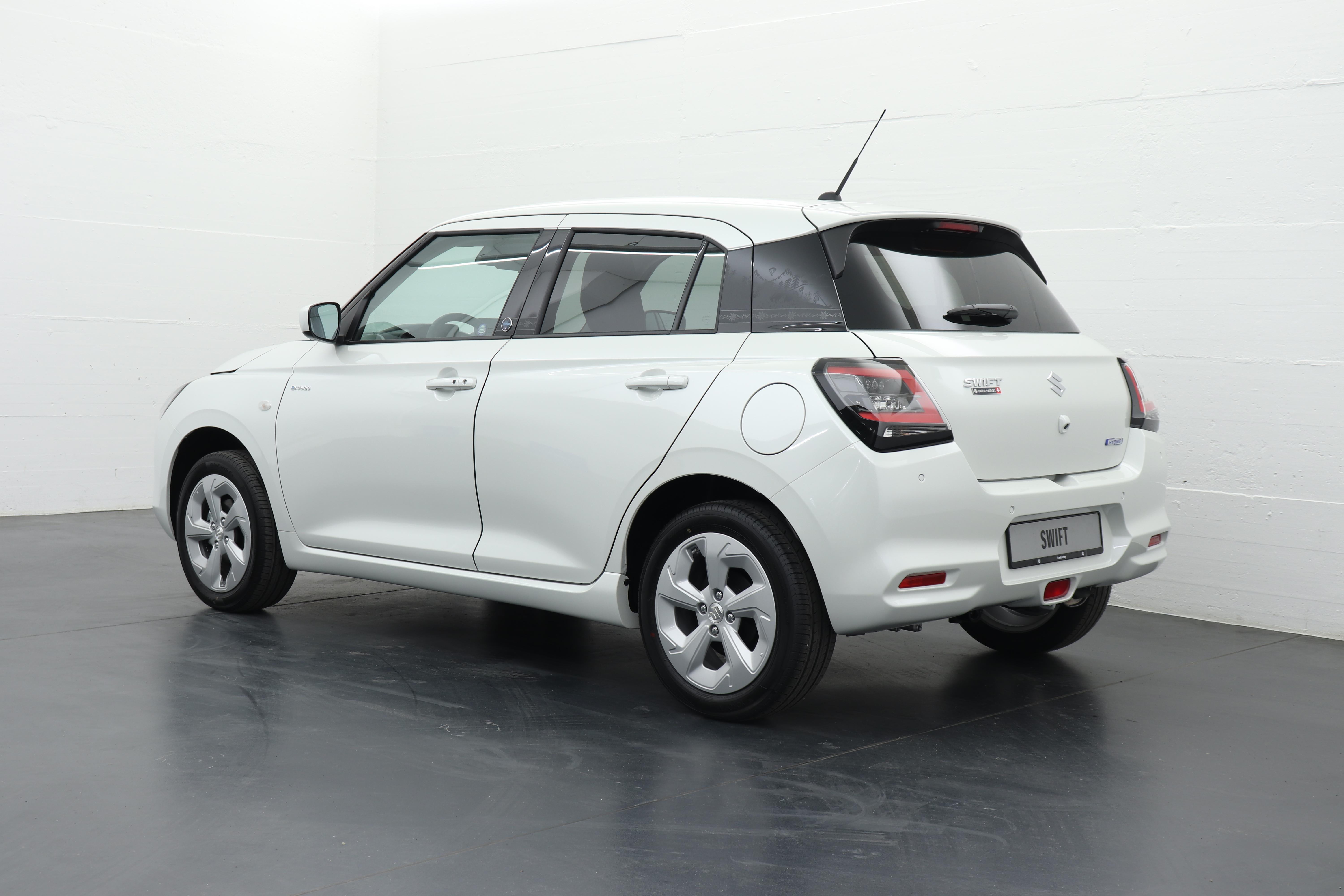 Suzuki Swift 1.2 Tradizio Hybrid 4x4_4