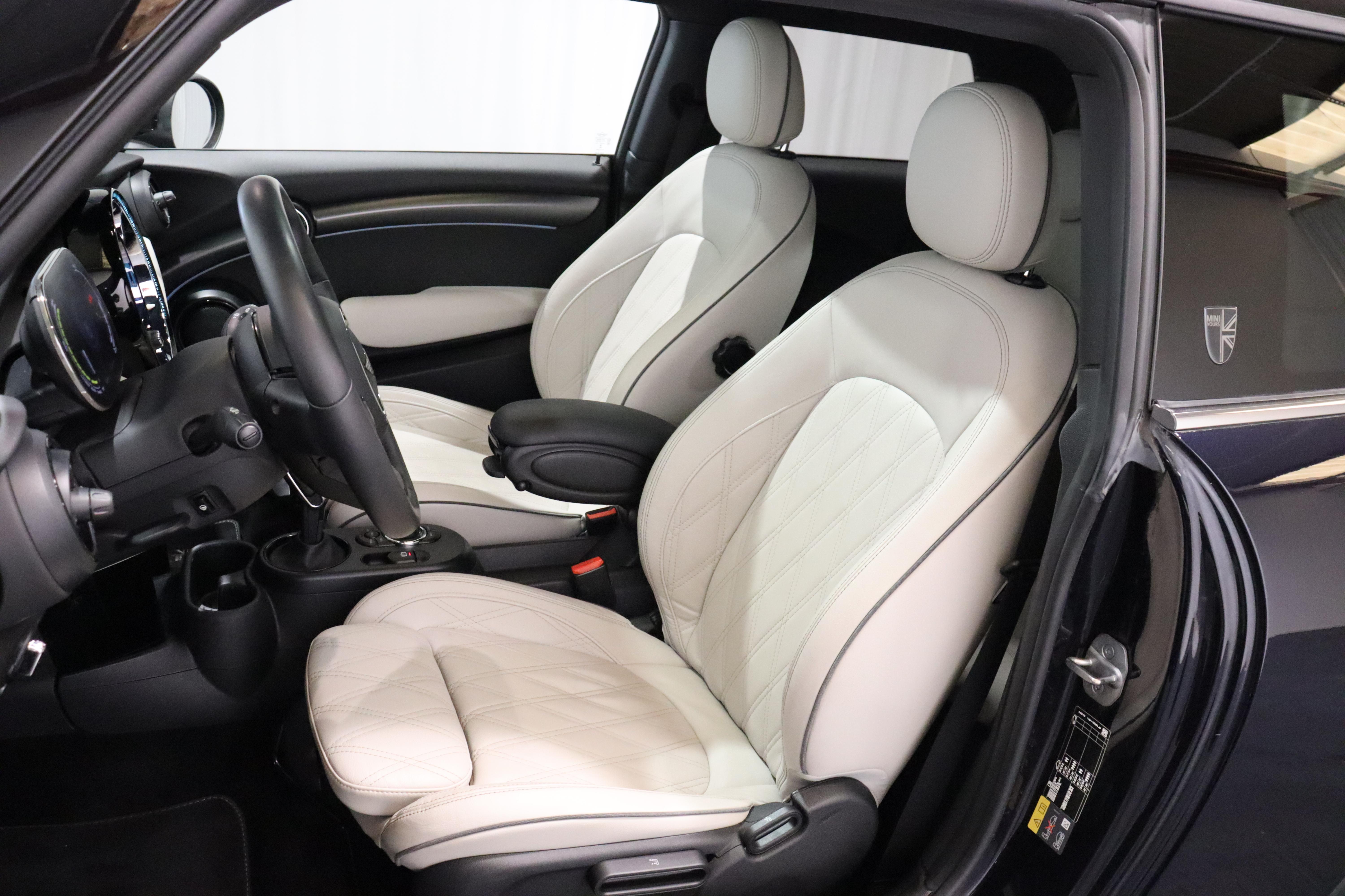 MINI F56 Cooper SE_7