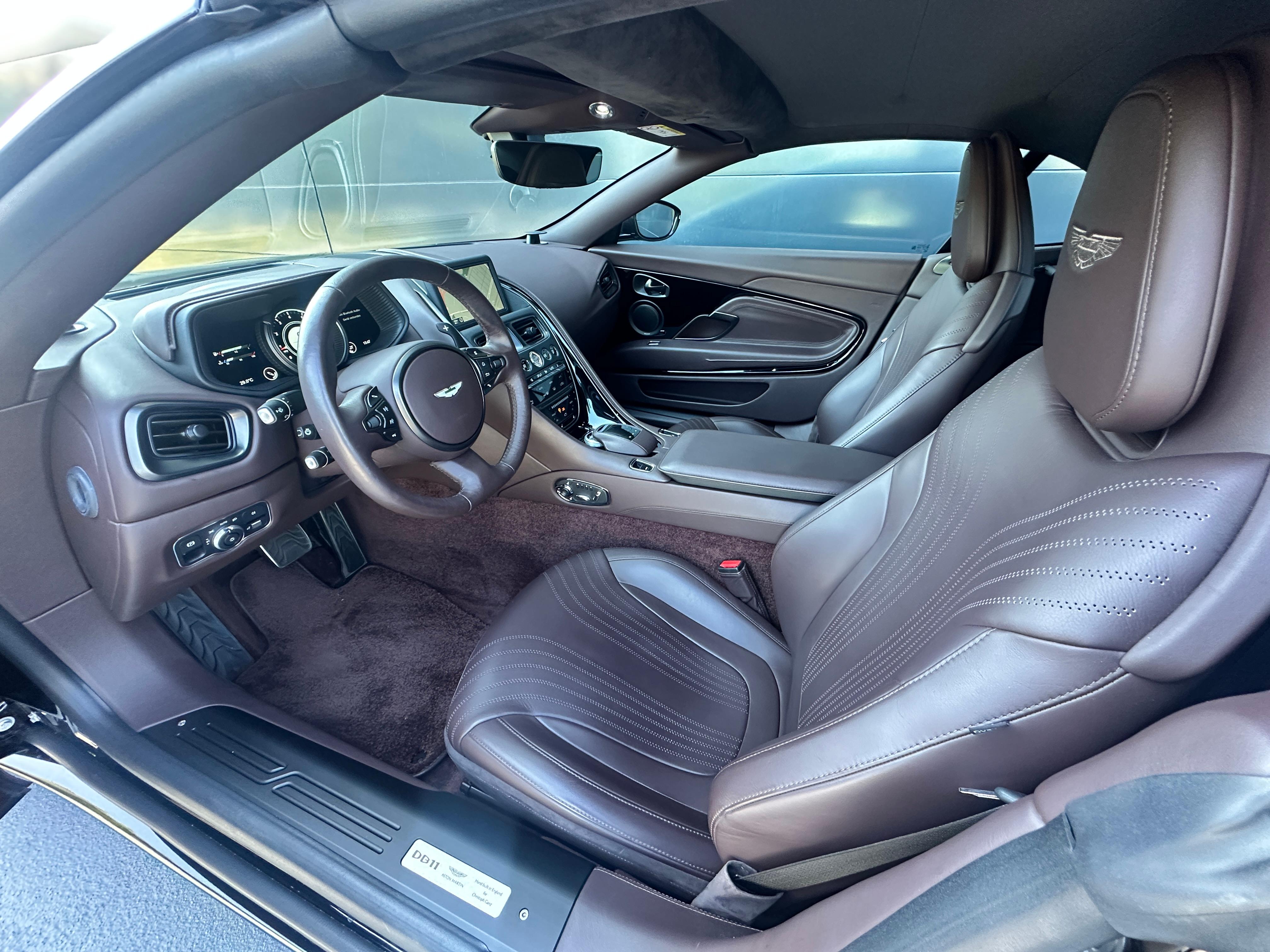 Aston Martin DB11 Volante 4.0 V8 Bi-Turbo_10