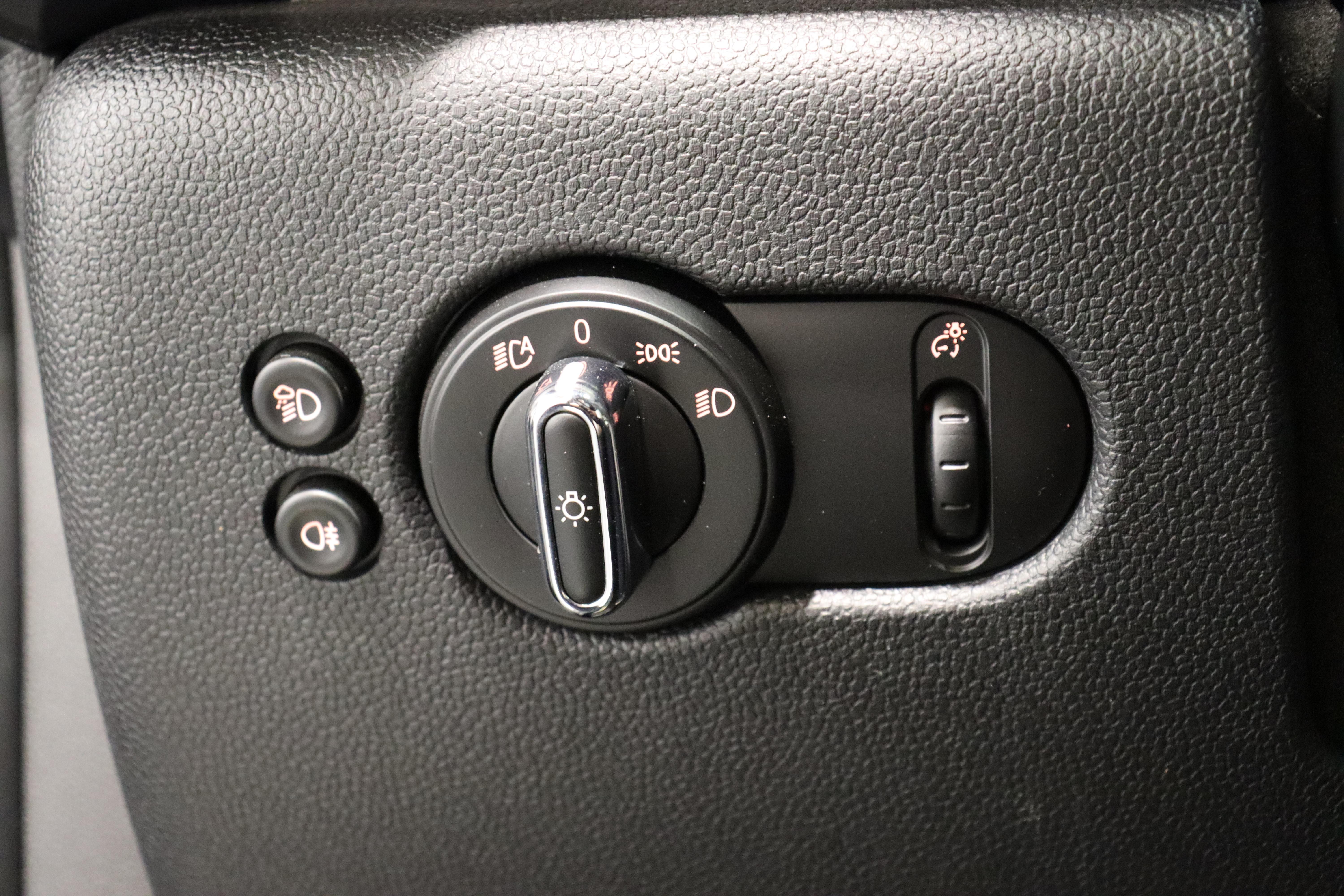 MINI F56 Cooper SE_20