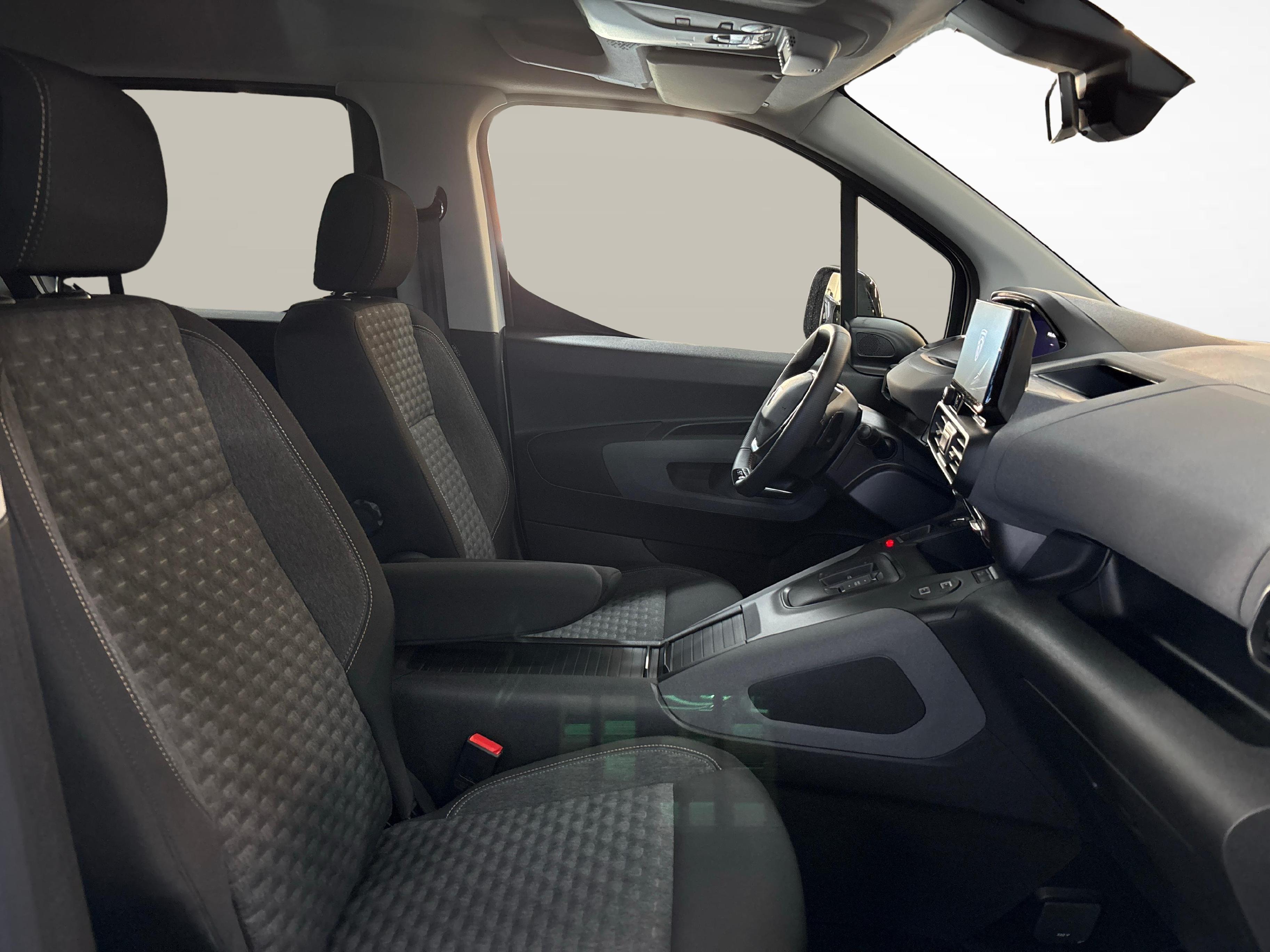Peugeot Rifter 1.5 BlueHDi 130 GT_10