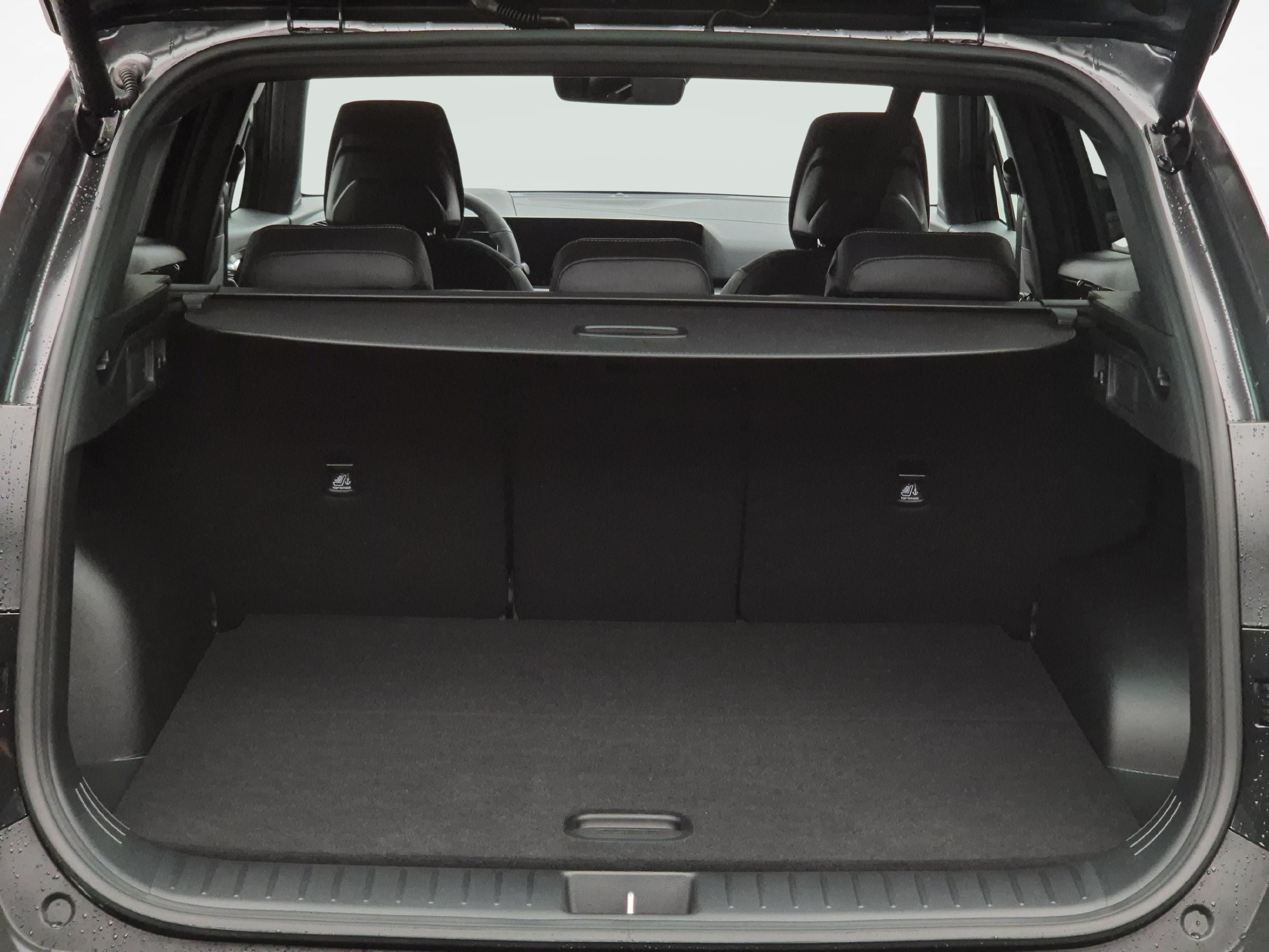 KIA Sportage 1.6 T-GDi Hybrid Black Edition_17