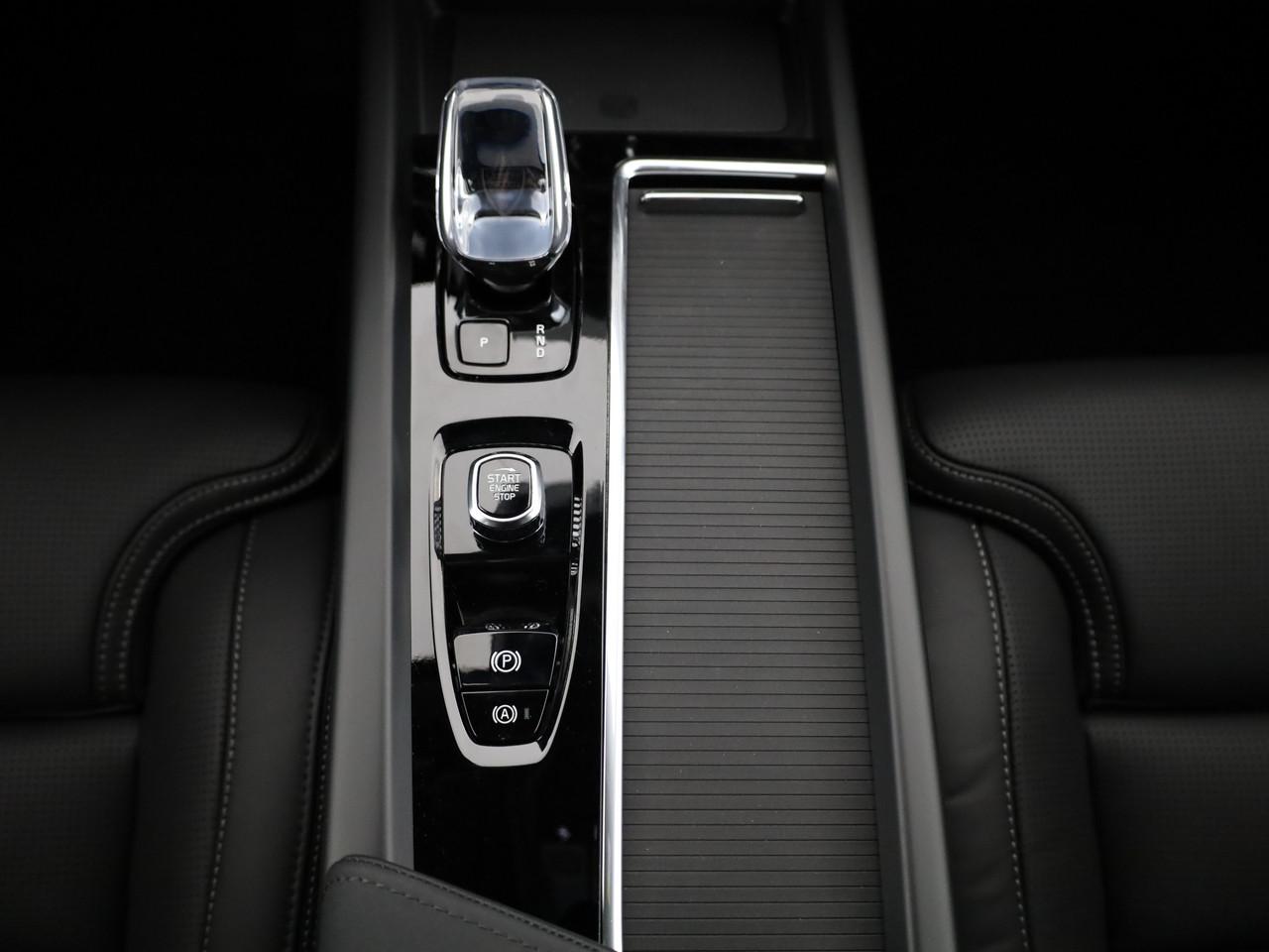 Volvo XC60 2.0 B5 MH Black Edition AWD_21