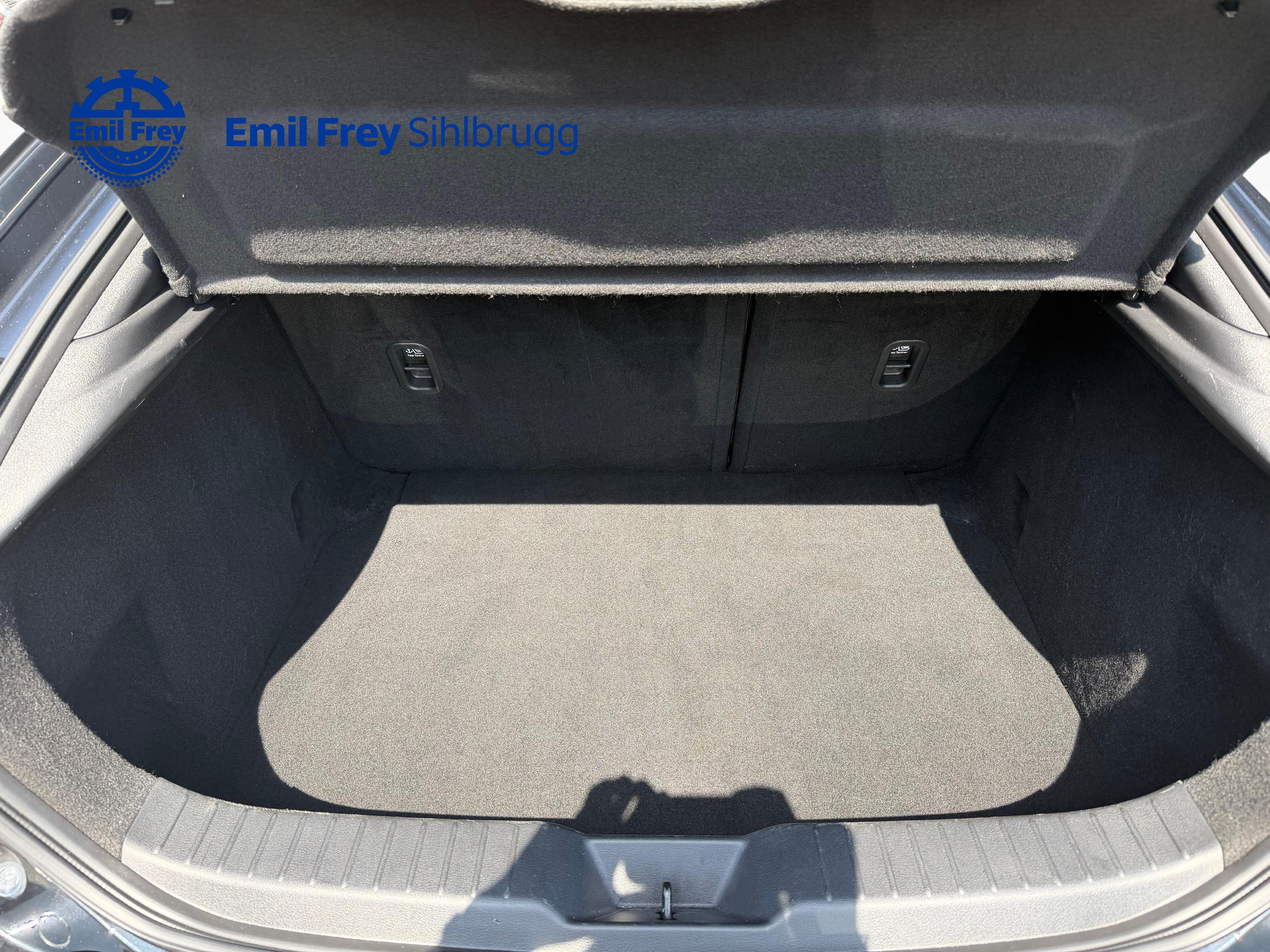 MAZDA 3 Hatchback 2.0 186 Revolution AWD_11